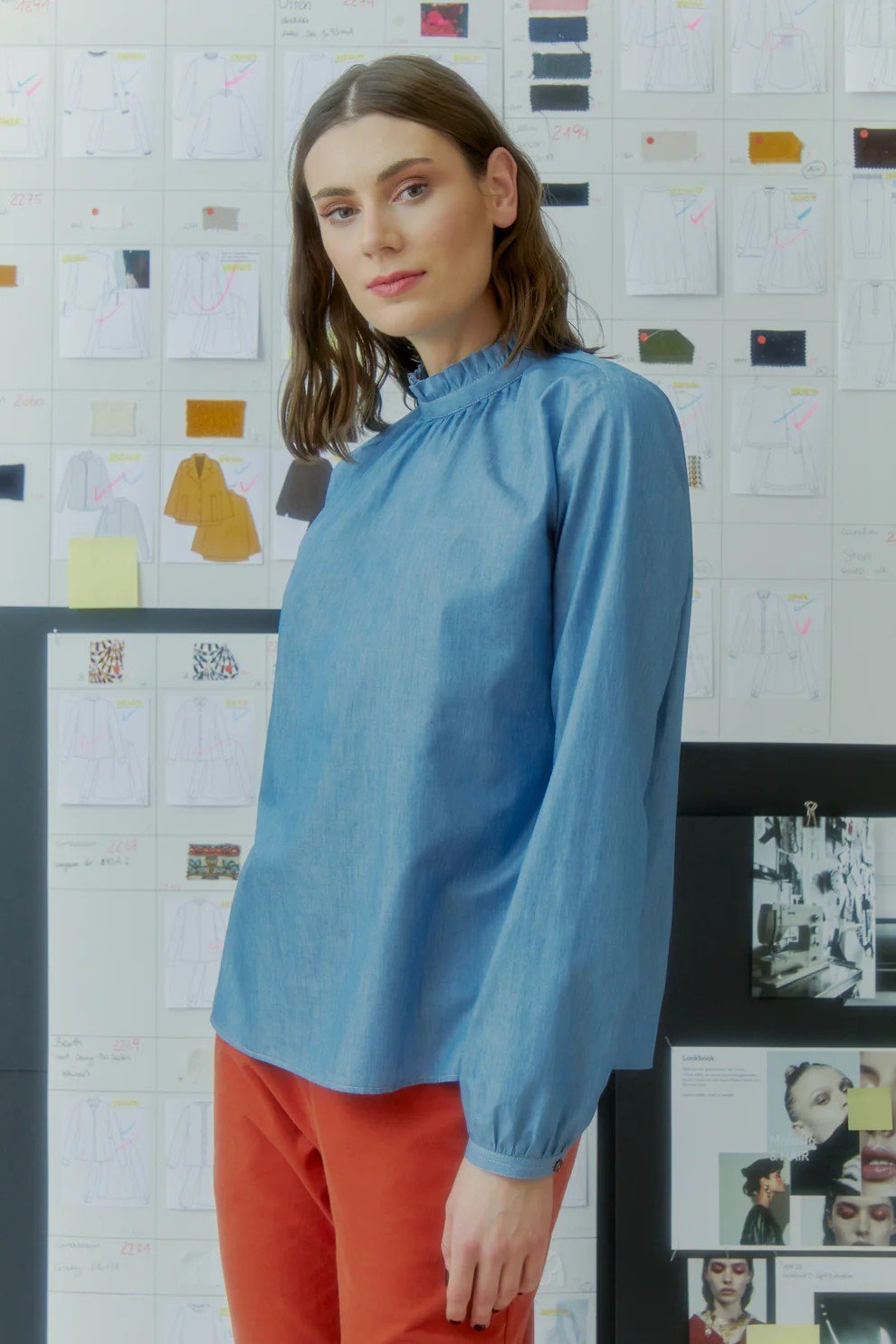 wallmannfw24__19_walmann_bluse_jeansoptik_03.jpeg
