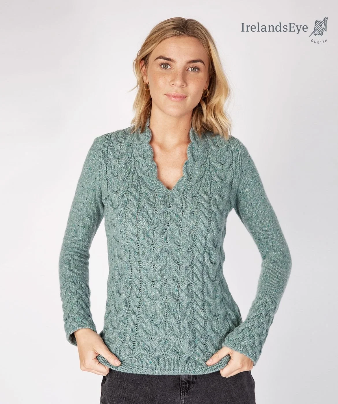 Pullover Horseshoe Cable V Neck Ocean Mist