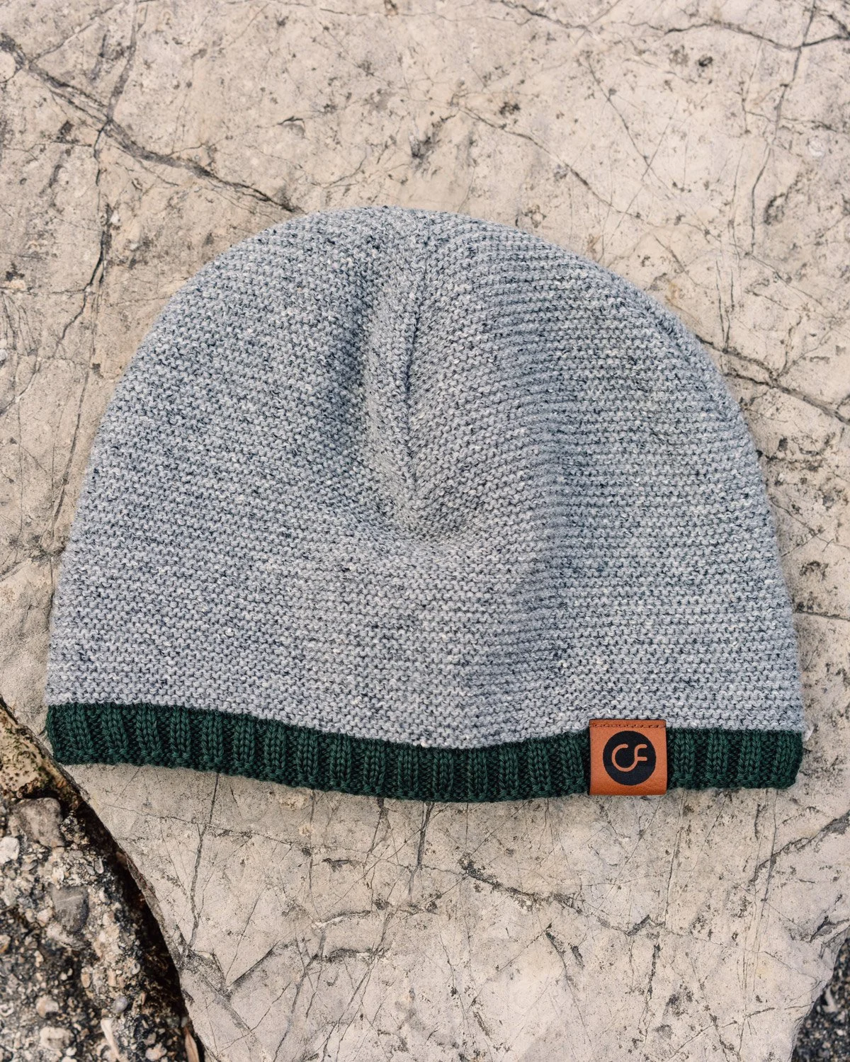 Strickmütze grau-grün