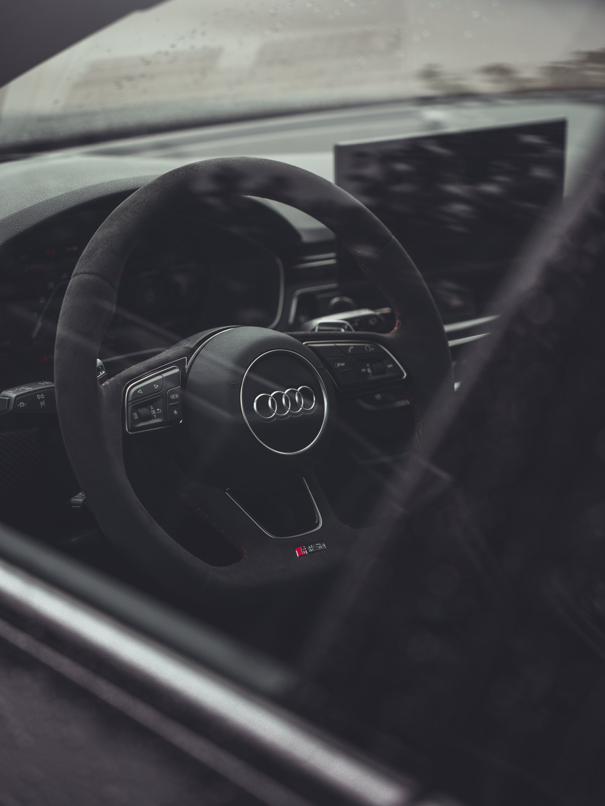 Audi RS4-05.jpg