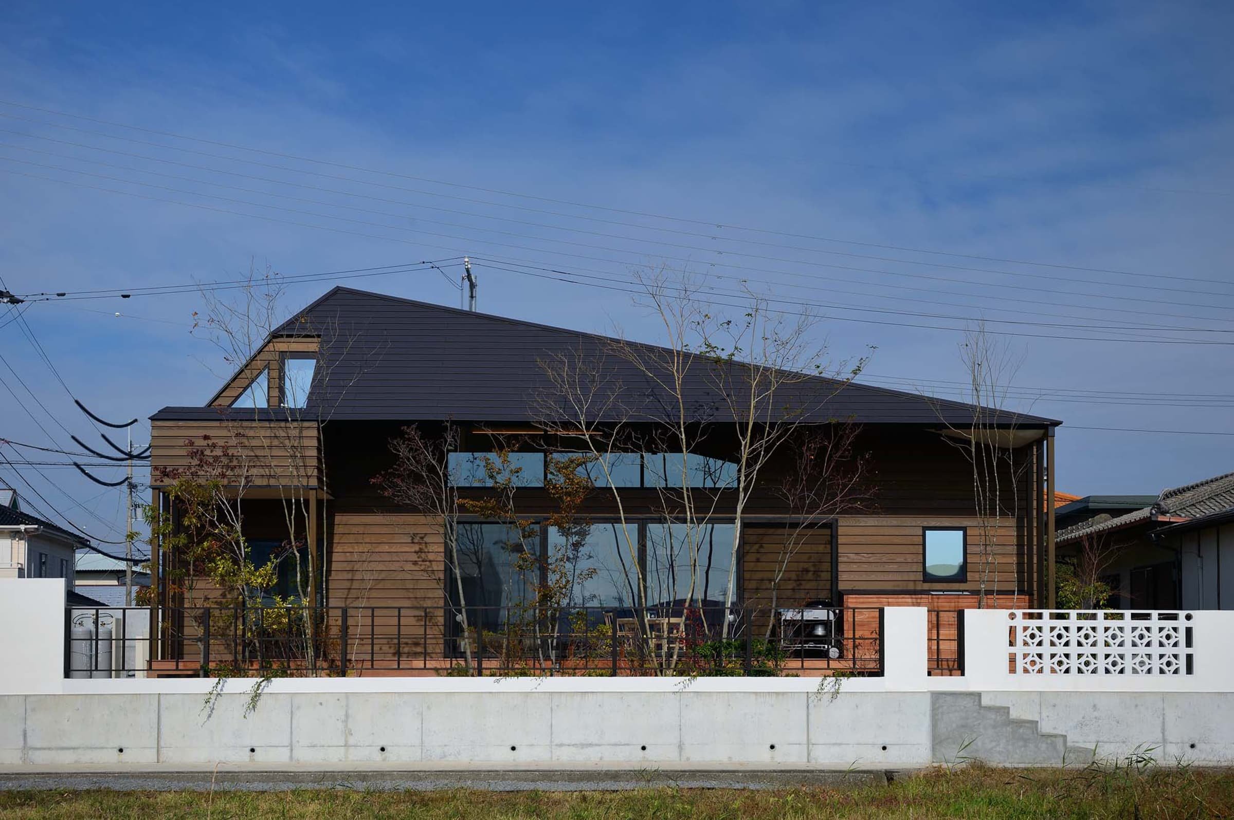 Matsuda T Nest New Built Timber House - 01.jpg