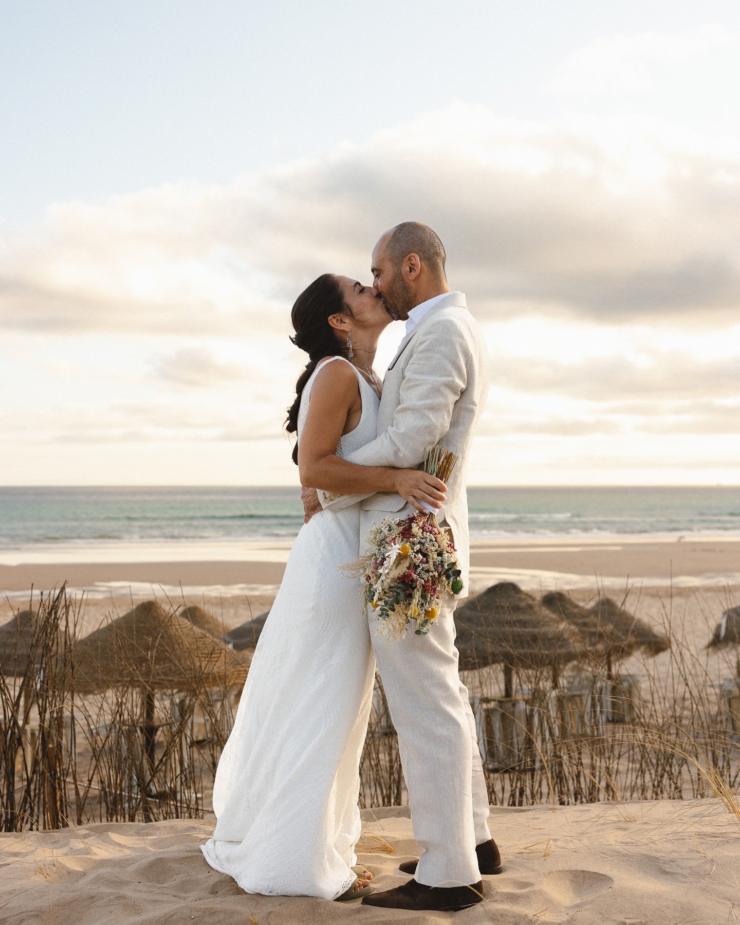Beach Vibes with Sofia &amp; Hugo