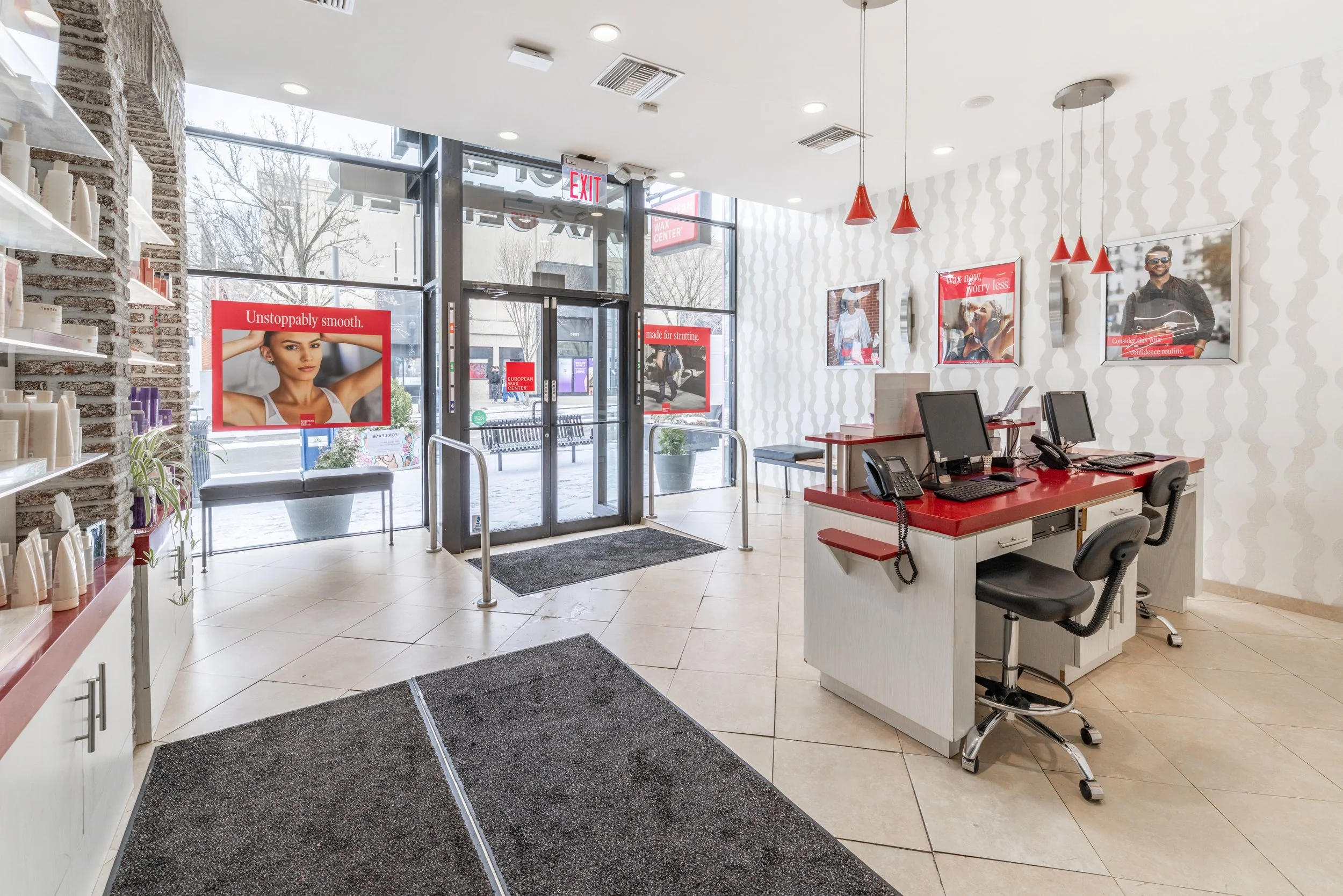 Commercial Real Estate Photography &amp; Listing Website for a Retail Space in Squirrel Hill