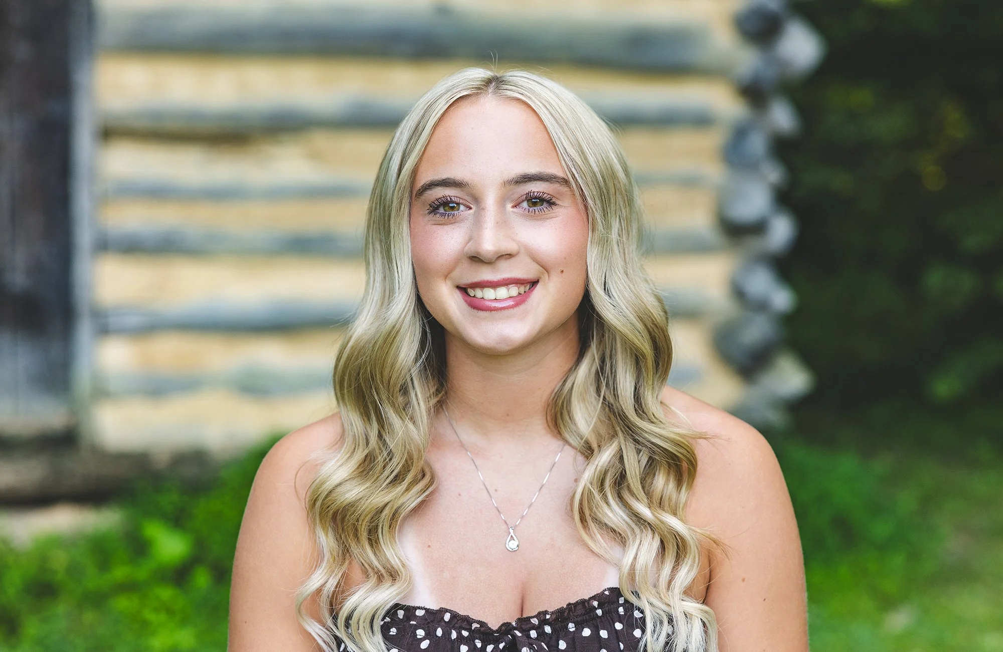 Izzie_SeniorPortraits_-2.jpg
