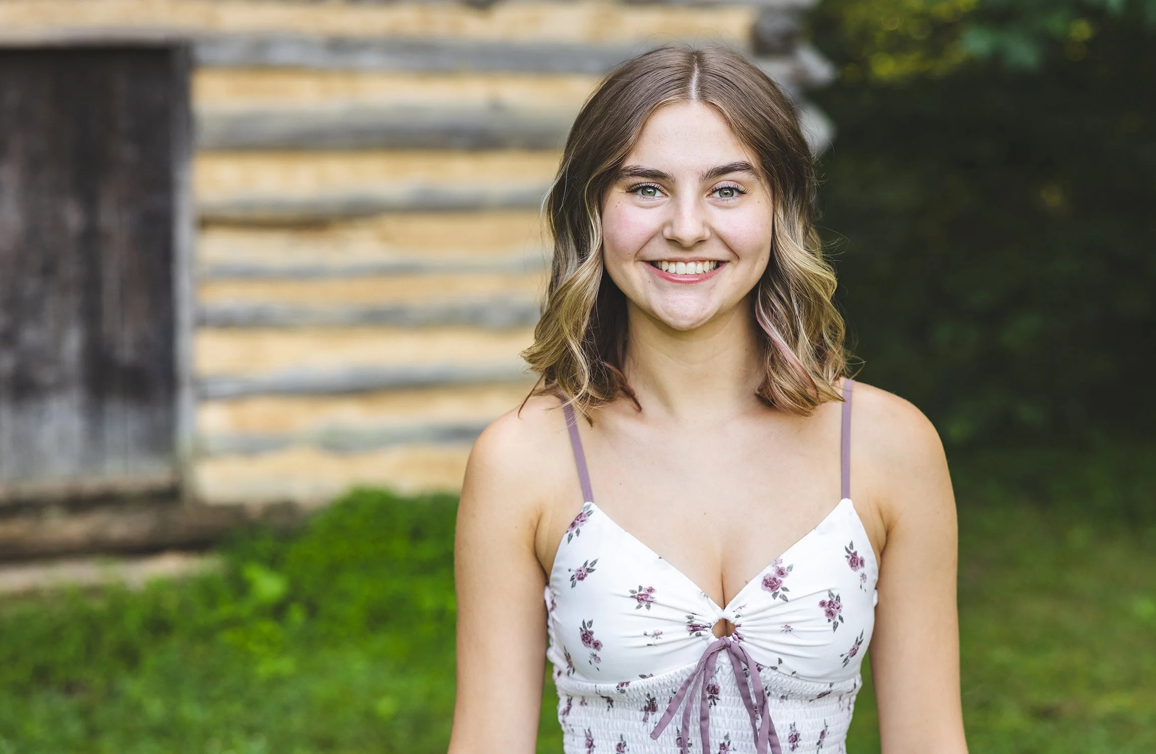 Kahlan_Senior Portraits_-1.jpg