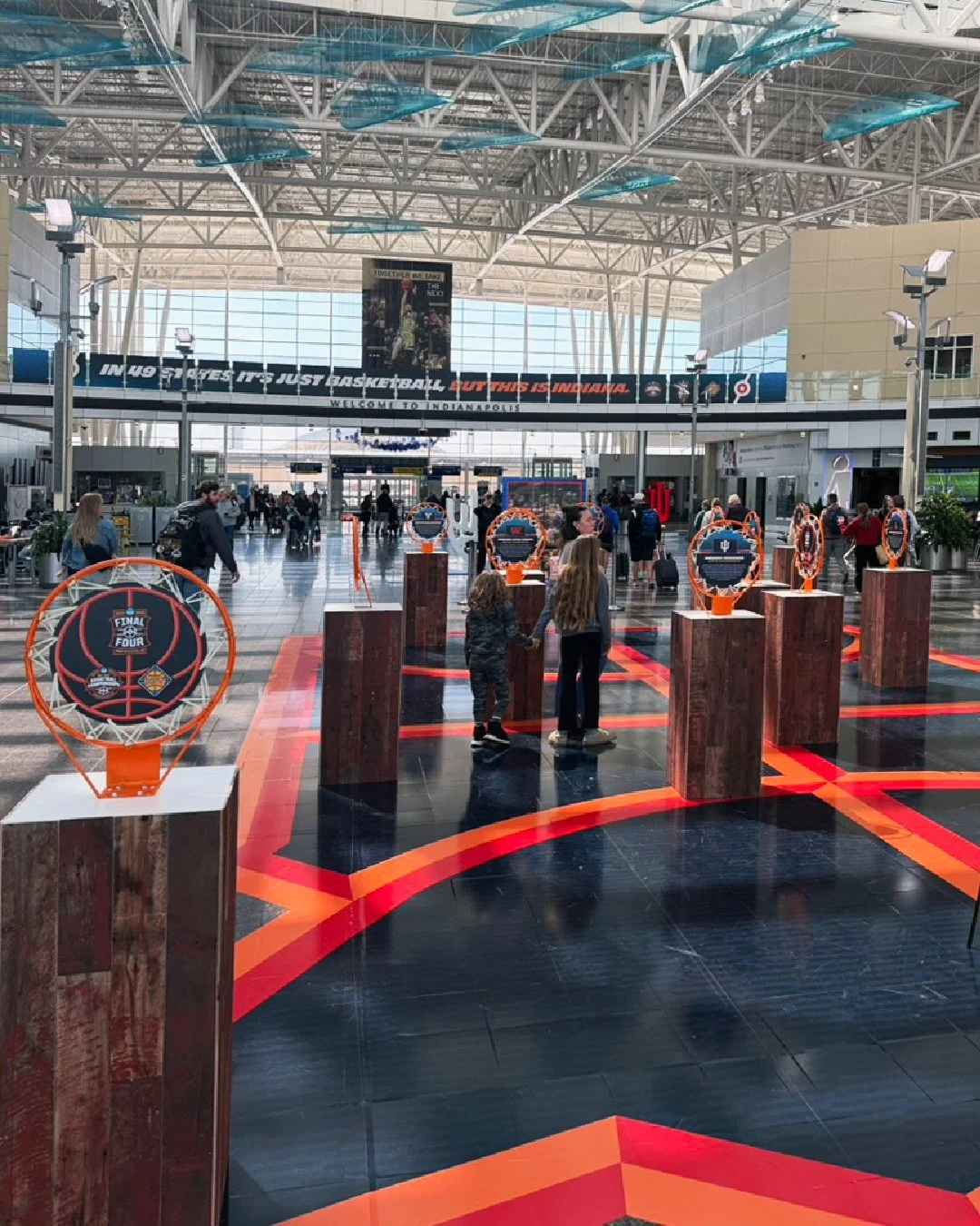 The first impression matters✈️🏀

The 2026 NCAA Men&rsquo;s Final Four is less than a week away and the experience starts the moment fans land. Airport branding sets the tone for the city, welcoming visitors and signaling that something big is happen