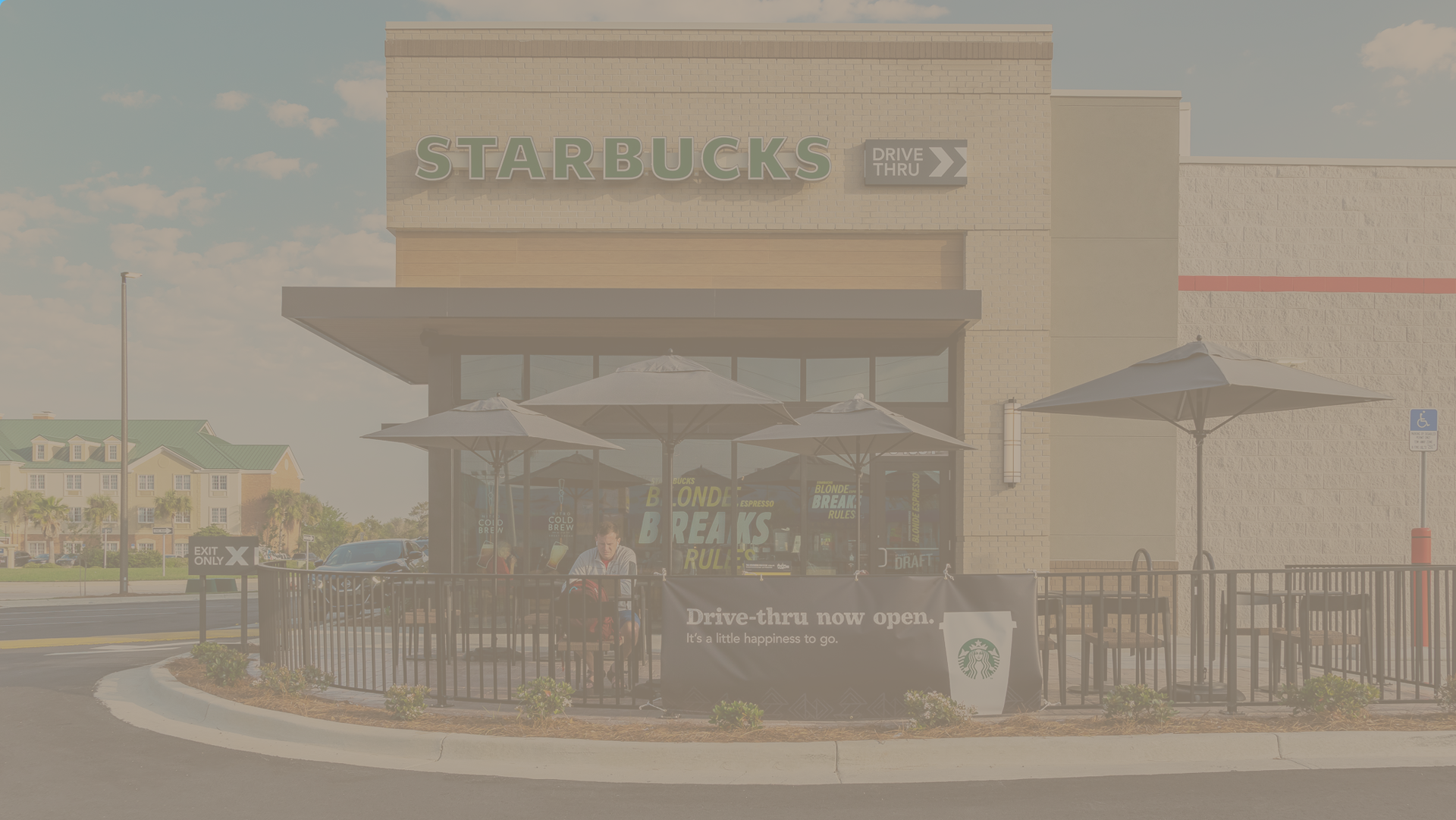 South Eastern Retail Development_Developments_Starbucks_Banner.png