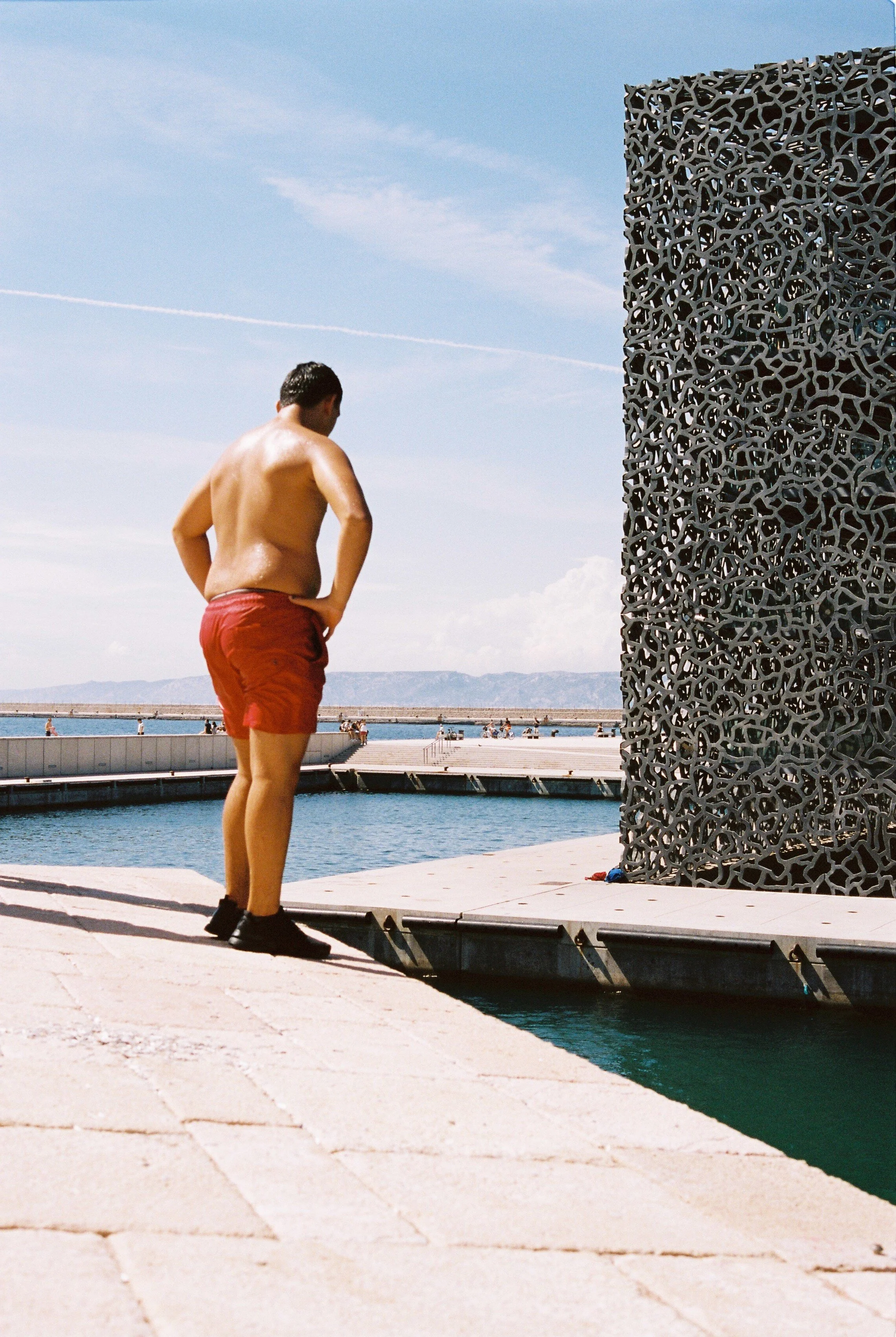 Nicolas Poillot - Demain c'est loin 01