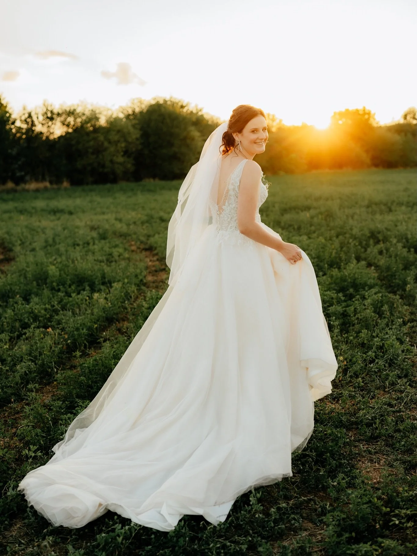Čas jen pro nevěstu 🤍

#svatba #svatebnifotograf #fotografbrno #svatebnifoceni #nevesta