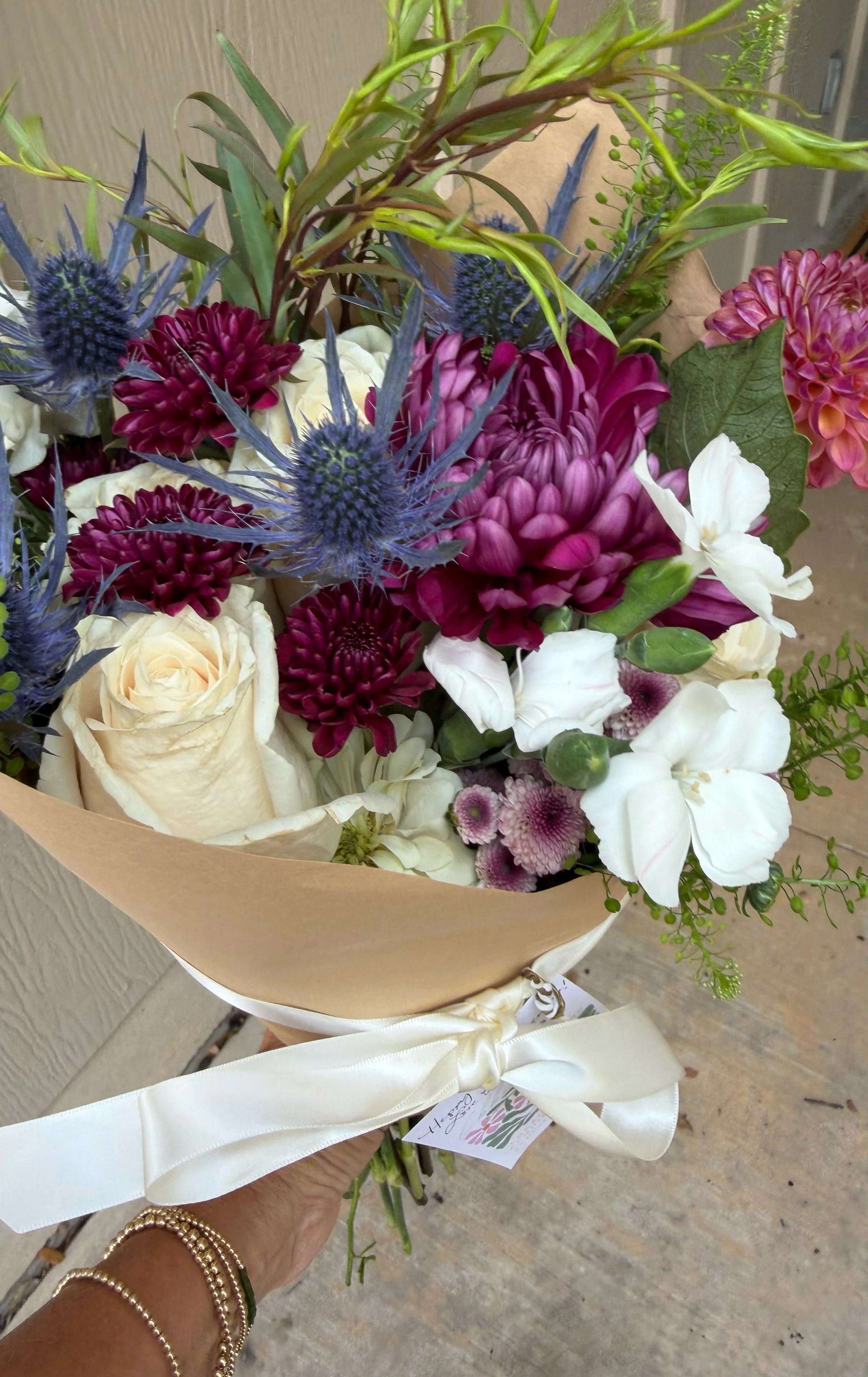 fall_tallbouquet_delivery1.jpg