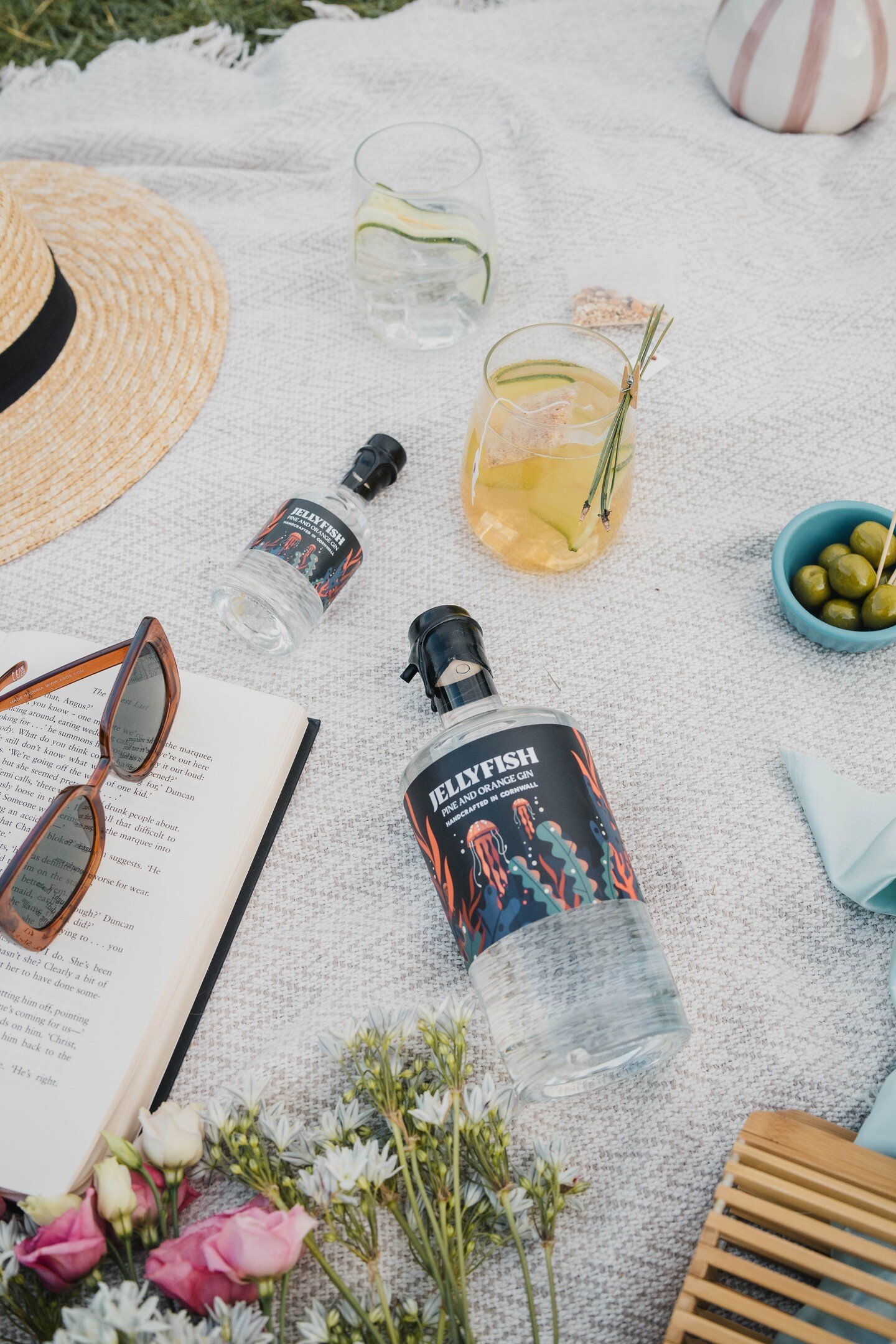 ⤵ Everything I want today to be.

Sun, garden, Jellyfish and tonic, a good book and some beautiful flowers.

It's days like today where you realise that the South West is such a wonderful place to live and understand why so many people come here on h