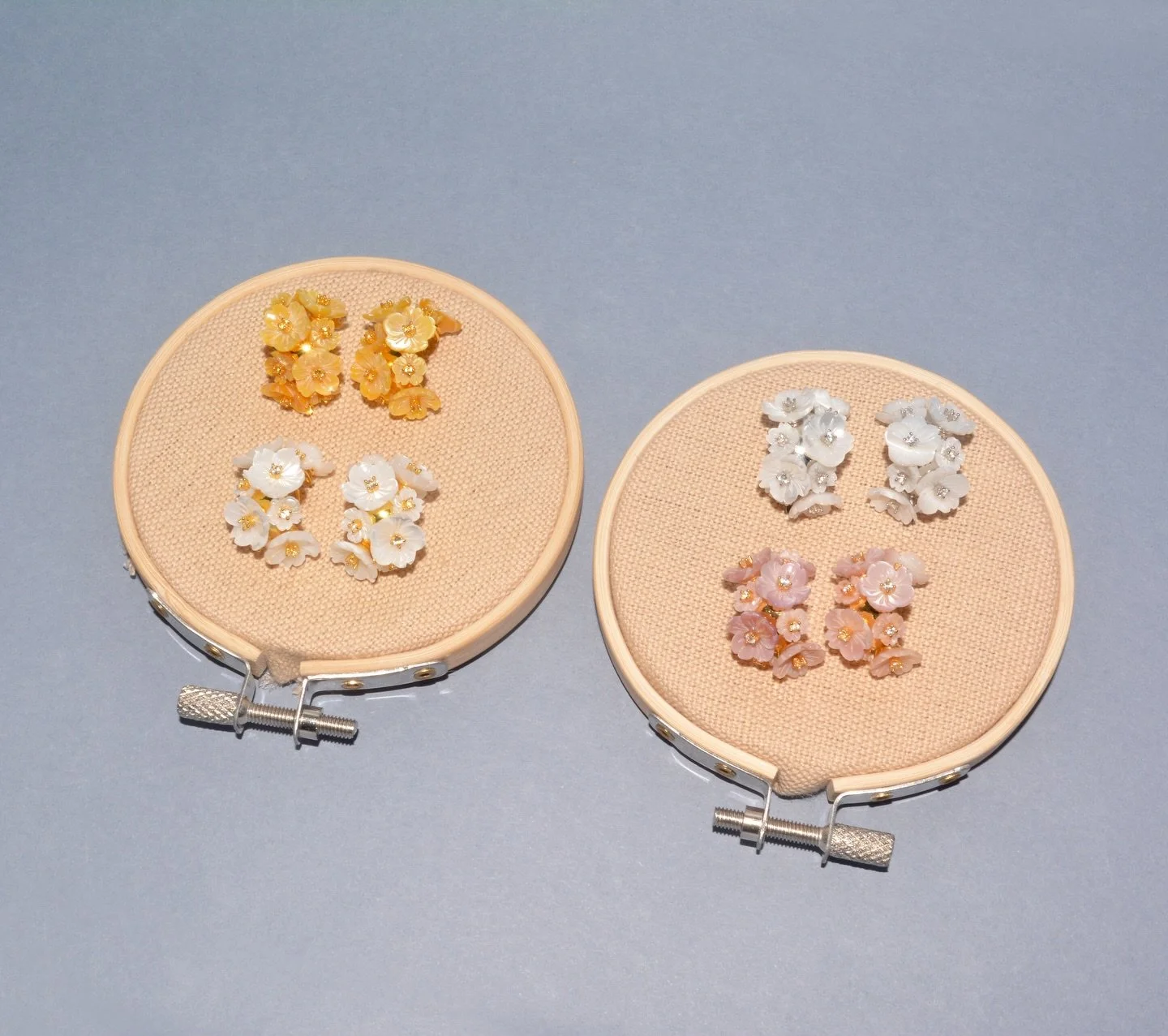 The Bloom earrings are available in a beautiful range of colours, crafted from genuine mother of pearl. Each shade is completely natural - never dyed!

#carolinawongjewellery #sustainable
#handmadejewellery #flower #earrings