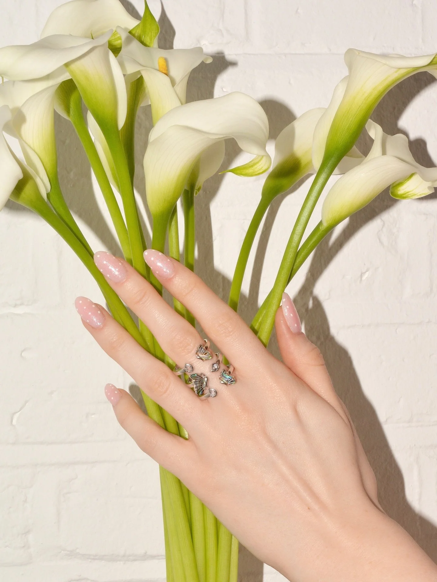 Introducing the Aba Layered Ring, where iconic Aba details take shape in a stunning new ring.

#carolinawongjewellery #sustainable
#handmadejewellery #butterfly #ring