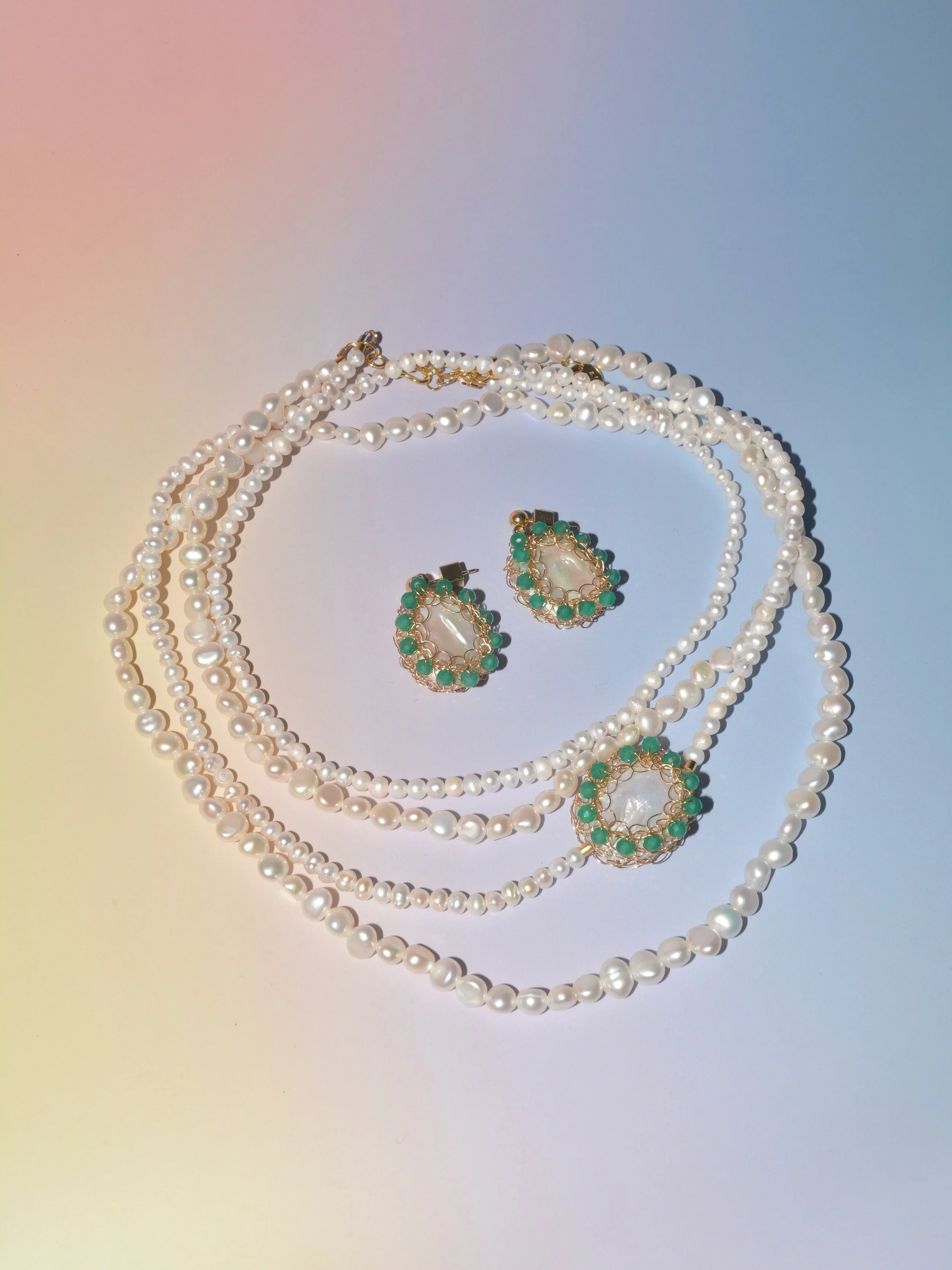 Green agate is ideal for those drawn to a rich, bright hues, beautifully complementing any spring floral aesthetic. Paired with luminous white freshwater pearls in the Polka set, it brings a fresh, elegant balance; making it a timeless addition to yo