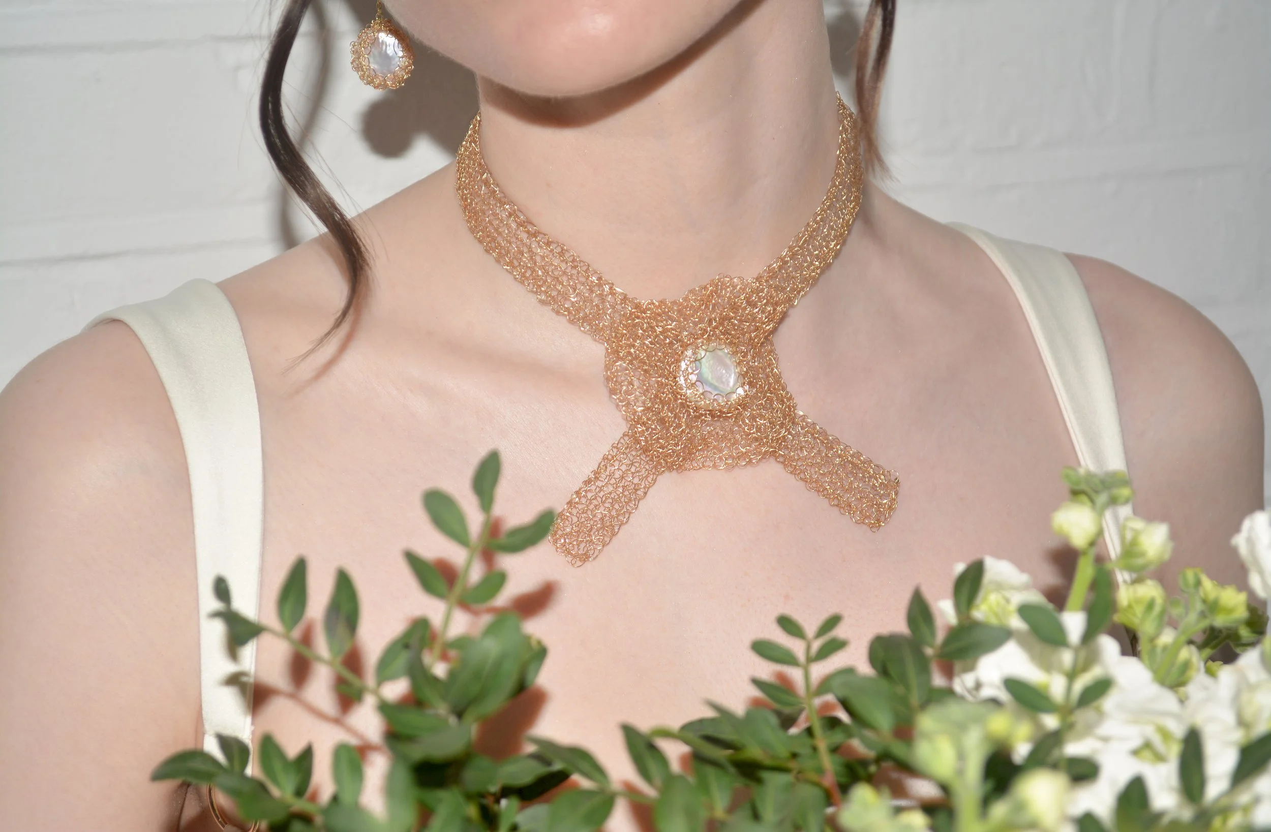 Made by Hand, Shaped by Nature: The Art of Handcrafted Jewellery 