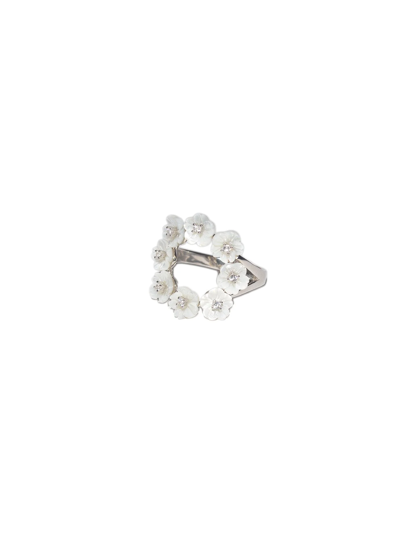 bloom snowy ring.jpg