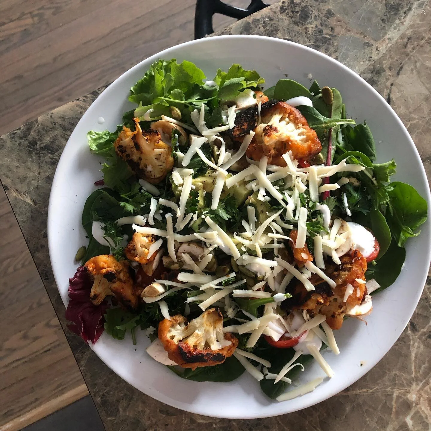 bbq cauliflower wing&hellip; salad?
it&rsquo;s good!