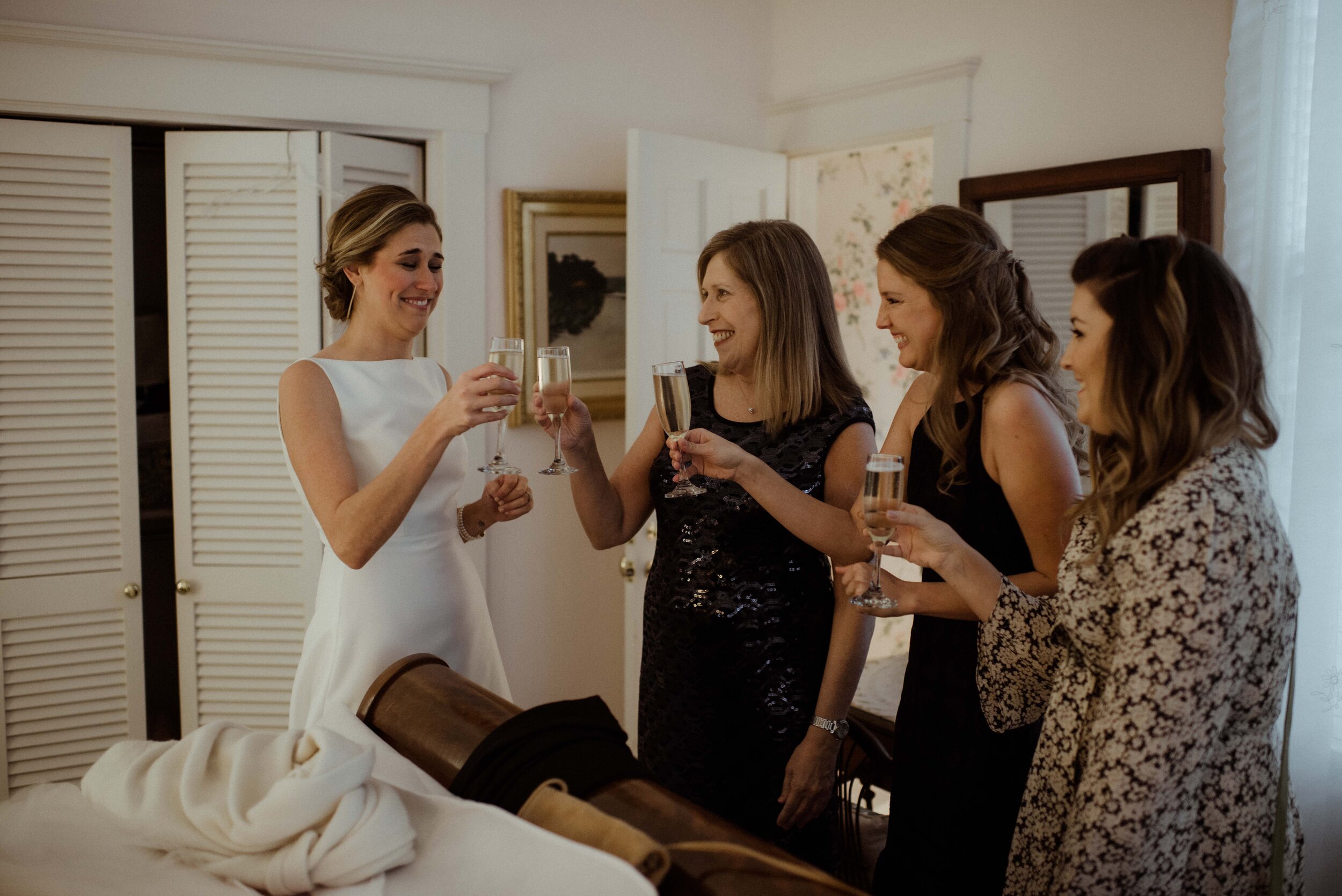 romantic-backyard-wedding-savannah-georgia-bridesmaids-toast.jpg