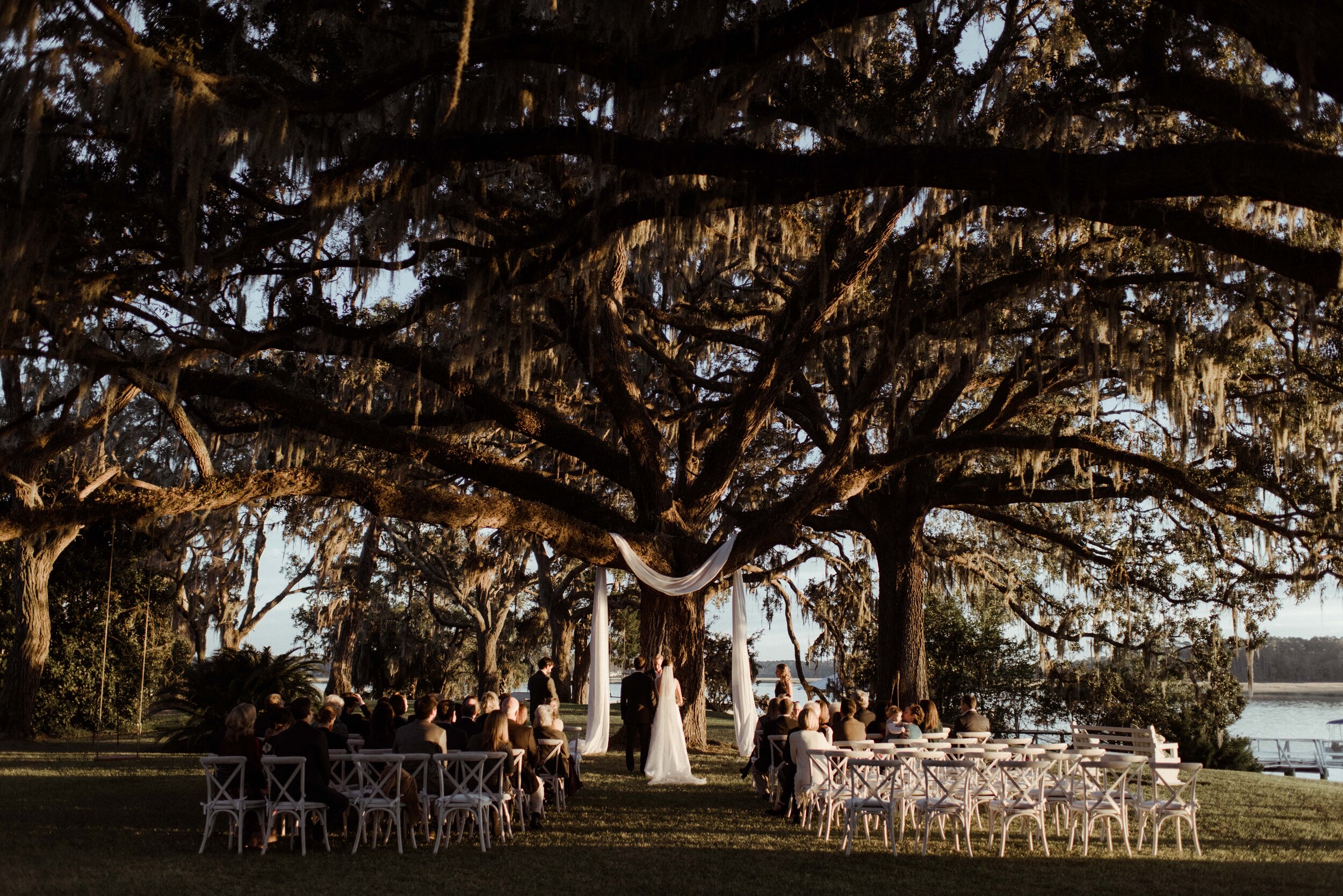 romantic-backyard-wedding-savannah-georgia-ceremony-at-sunset.jpg