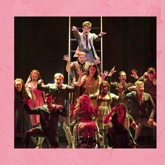 🎭Did you see the Deaf West revival of Spring Awakening written by ep 019 guest, Steven Sater and directed by ep 034 guest, Michael Arden?

🌸It was the very definition of a revival; a complete reimagine and reworking of a brilliant piece of musical 