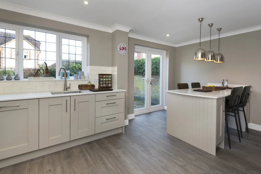 A spacious &amp; airy family kitchen | Tadworth 