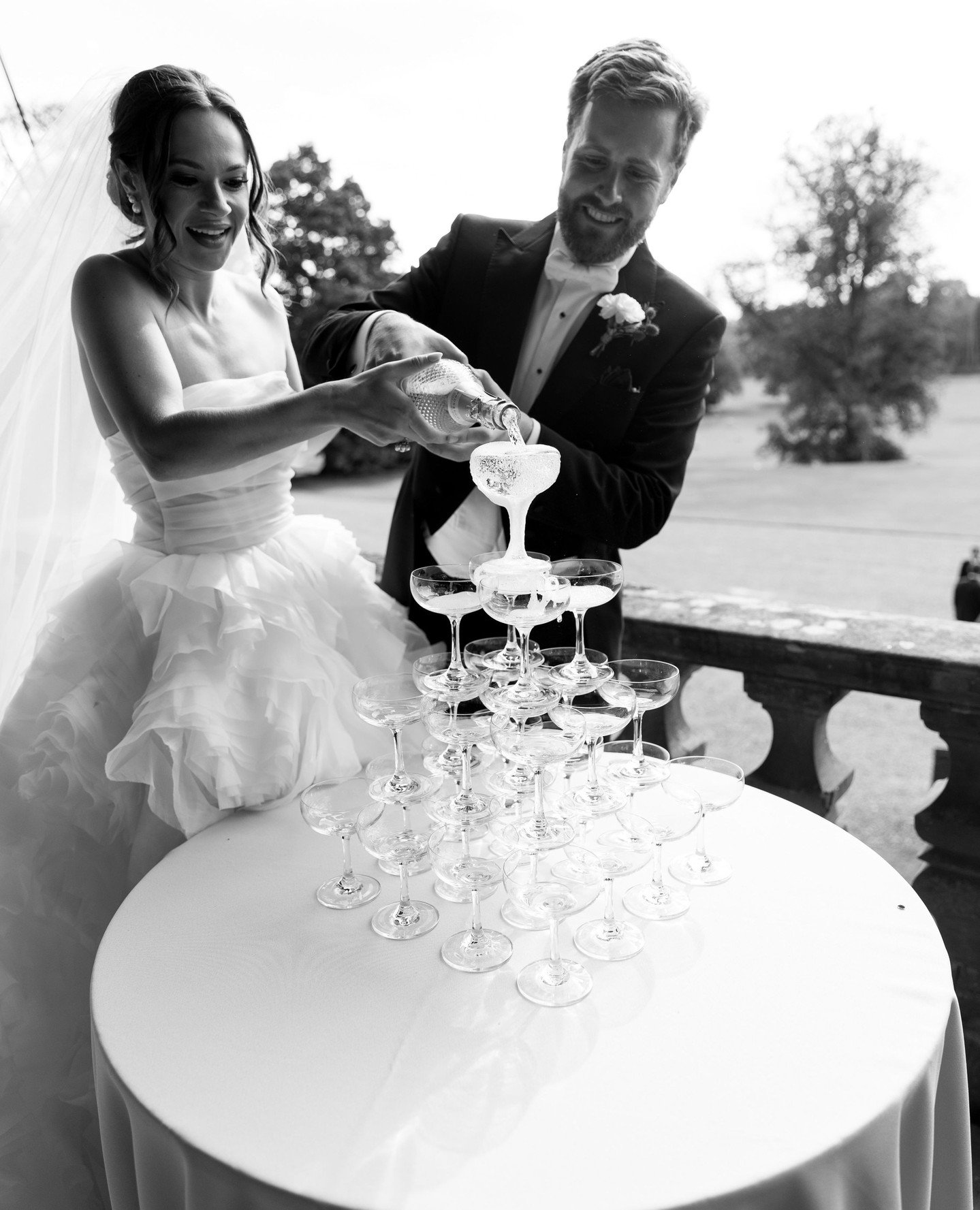 ✨Raise a glass to the moments that make weddings unforgettable! 🍾✨ ⁠
⁠
Whether it&rsquo;s a sparkling champagne toast, a smooth dram of whisky, or a crafted cocktail that dances on your palate, good quality drinks elevate the celebration. ⁠Even more