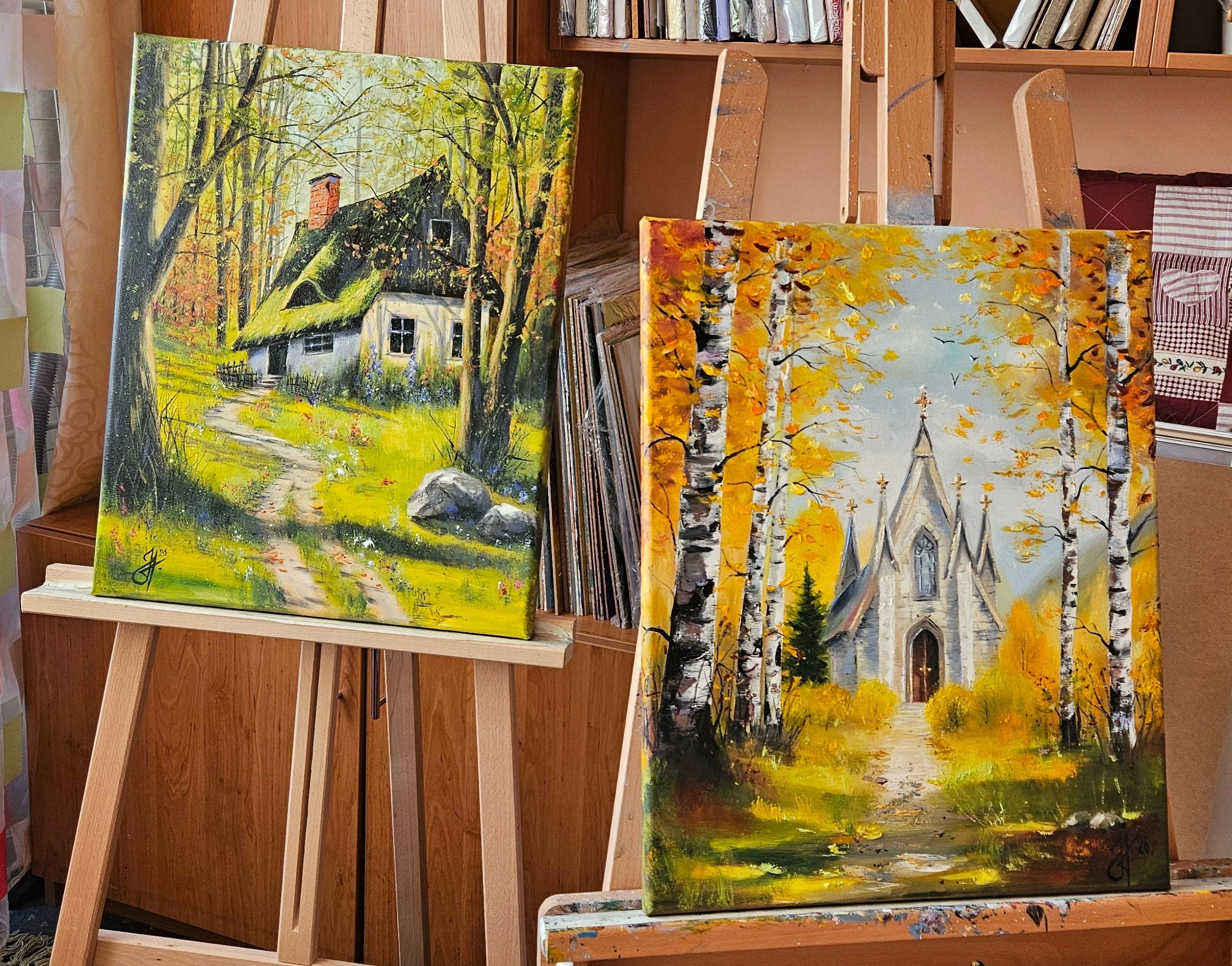 Kostolík v lese uprostred letnej prírody. Ručne maľovaný obraz na predaj.