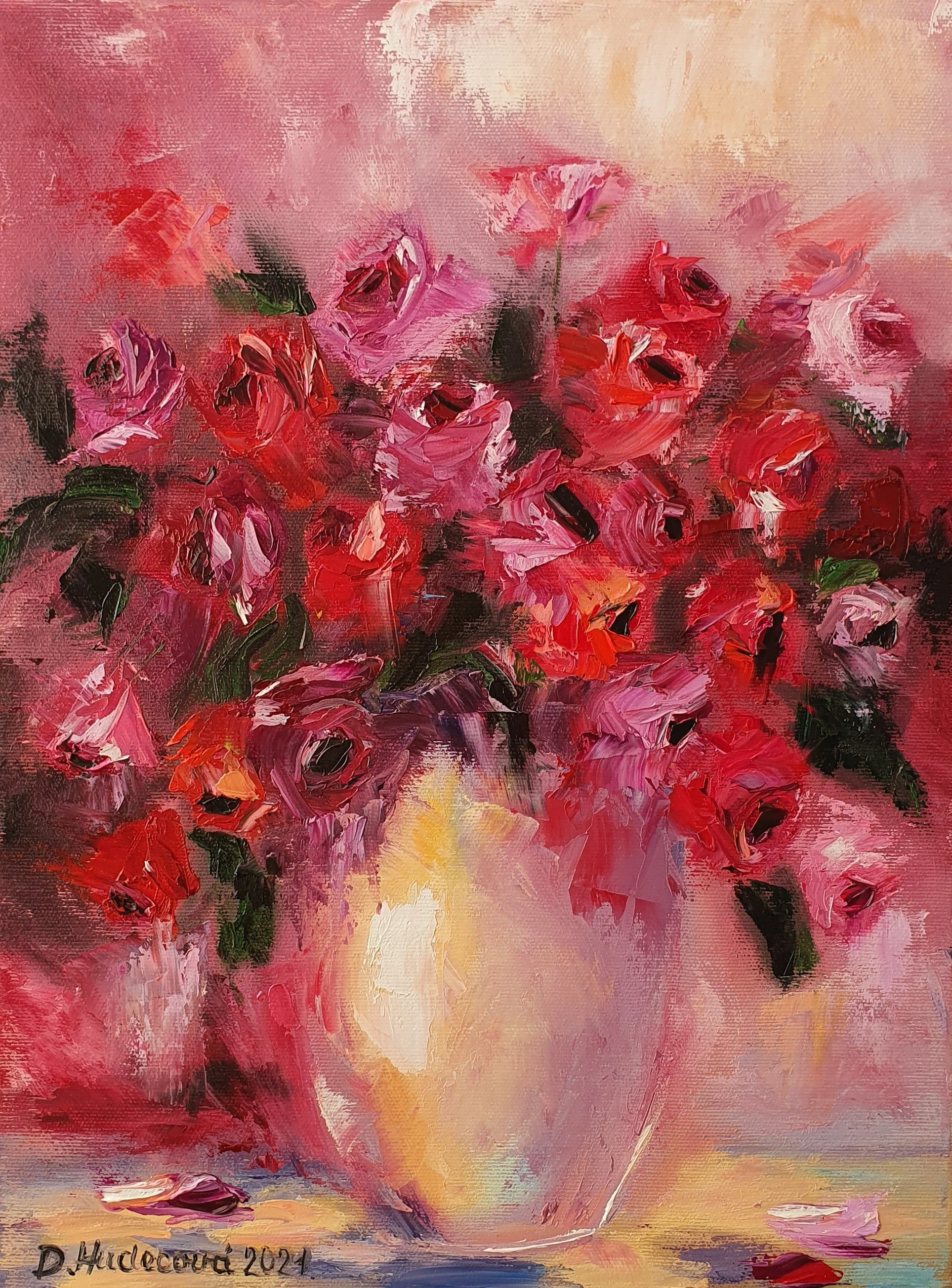 Zátišie s kvetmi. Ohnivé červené ruže v zlatej váze. Ručne maľovaný obraz na plátne. Olejomaľba.