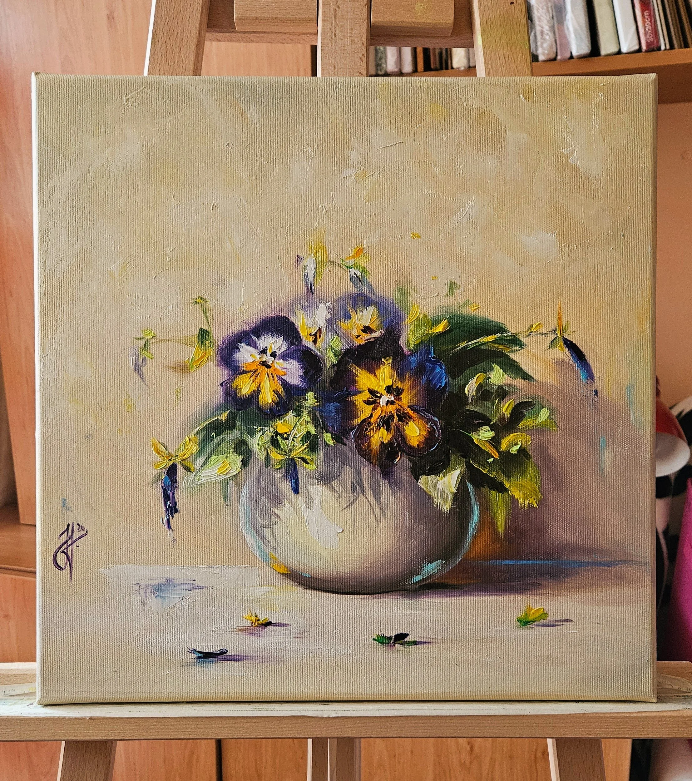 Fialové sirôtky vo váze. Zátišie s kvetmi. Ručne maľovaný vintage obraz na predaj.