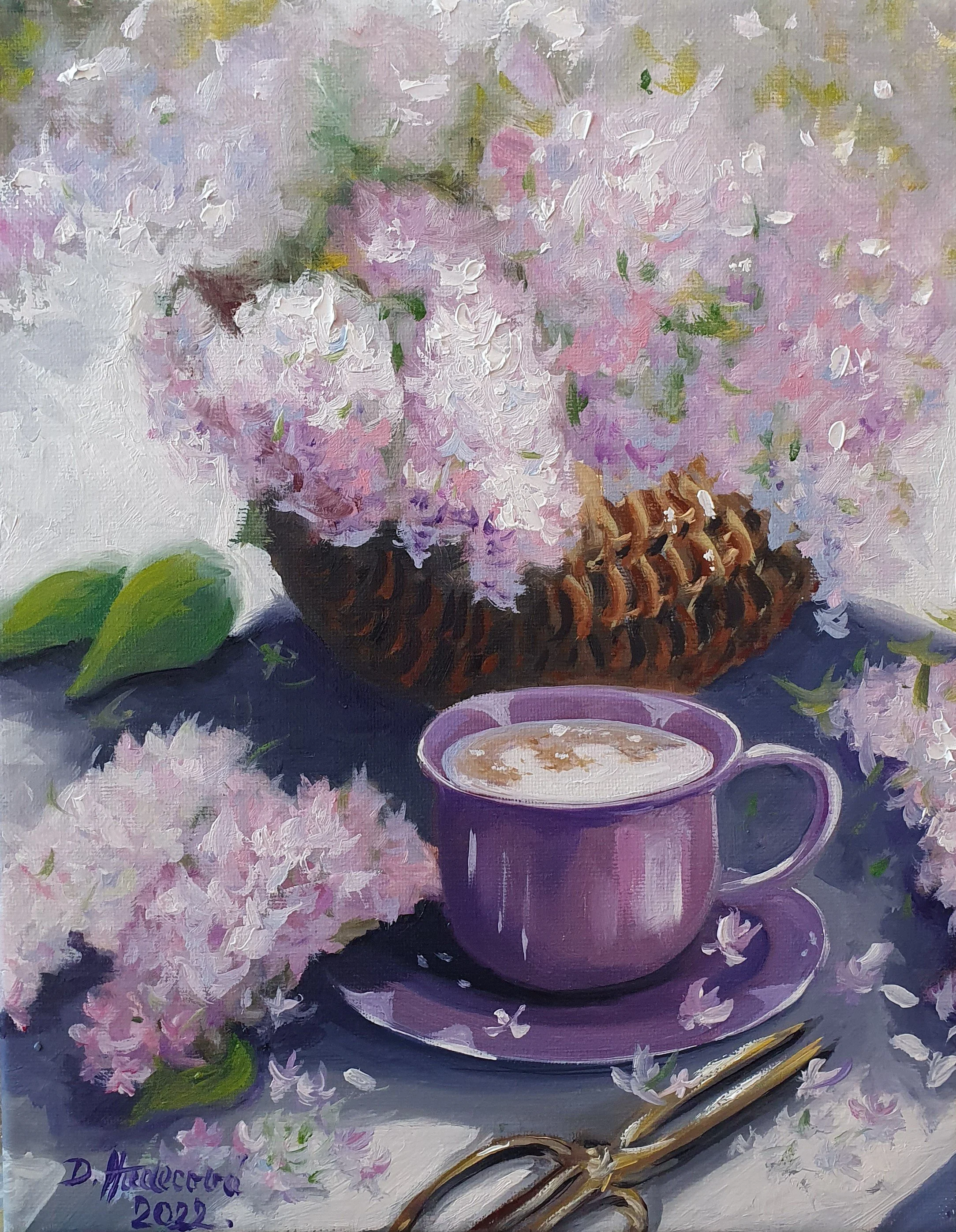 Ranná káva  a vôňa orgovánu. Zátišie s fialovým orgovánom v prútenom košíku a šálkou kávy. Ručne maľovaný obraz na predaj.