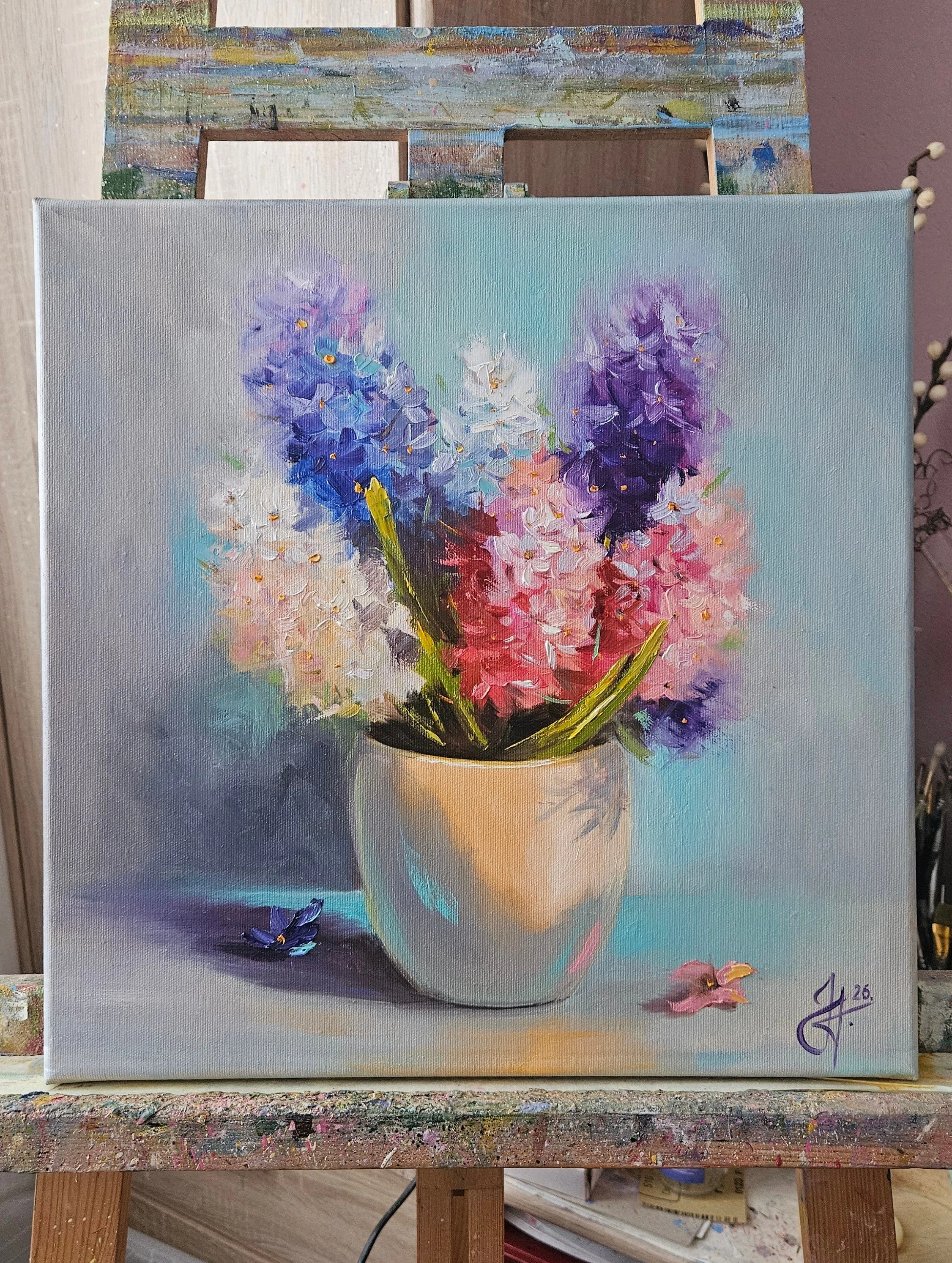 Farebné hyacinty v črepníku. Ručne maľovaný obraz na predaj.