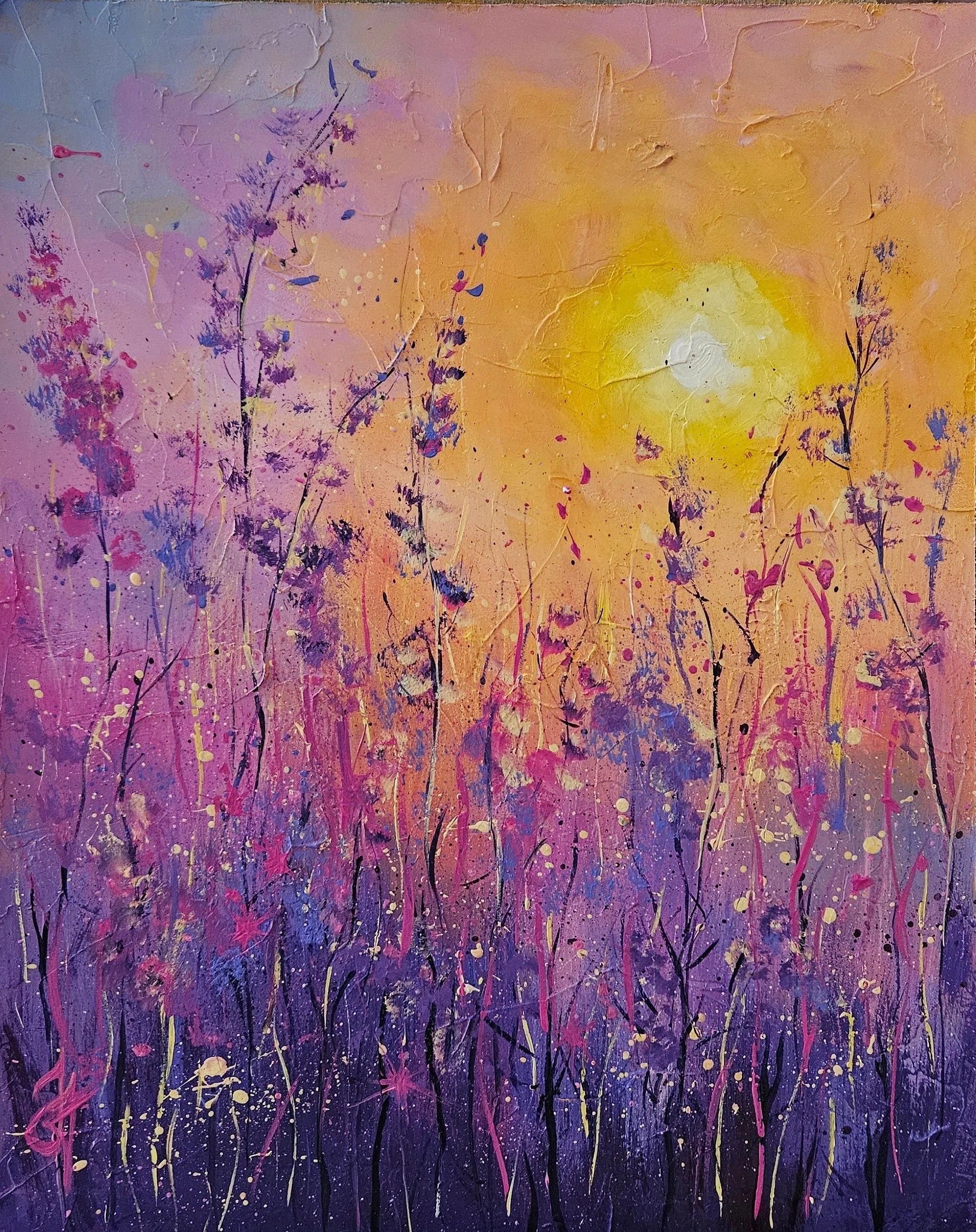 Západ slnka nad lúkou s poľnými kvetmi. Fialovo-oranžové zátišie. Ručne maľovaný obraz na predaj.