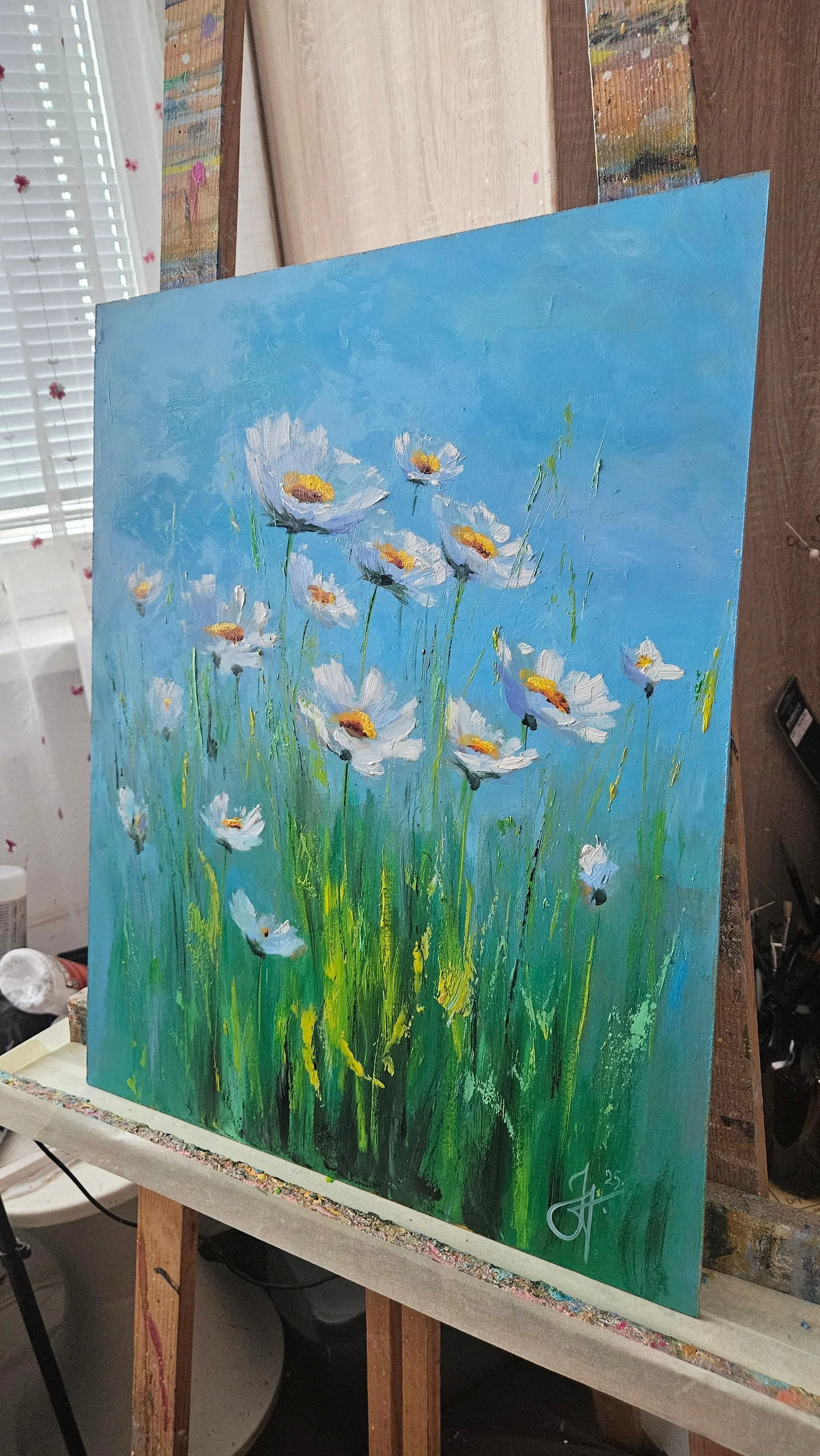 Margaréty na letnej lúke. Lúčne kvety. Ručne maľovaný obraz na predaj.