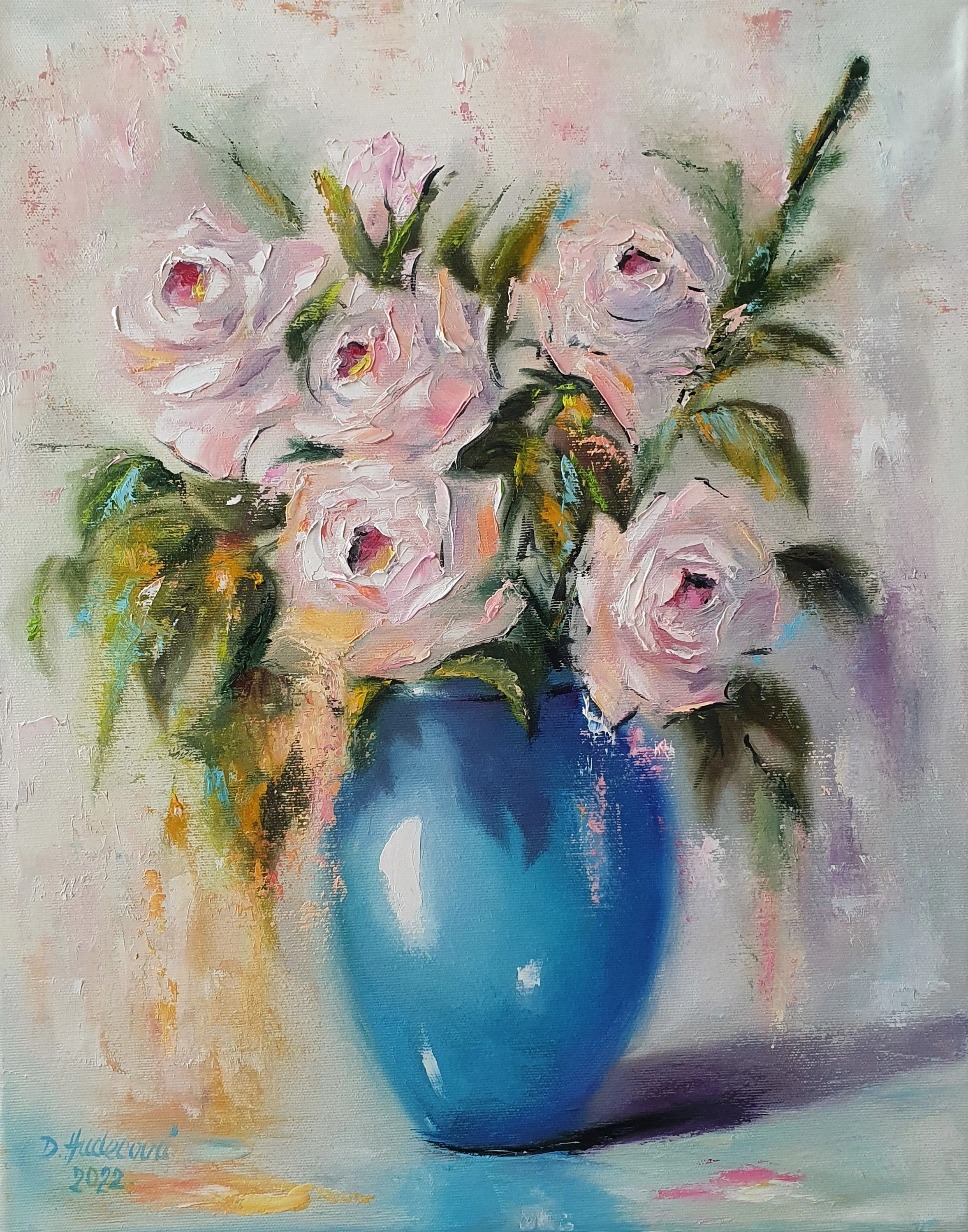 Biele ruže v modrej váze. Zátišie s kvetmi. Ručne maľovaný obraz na predaj.