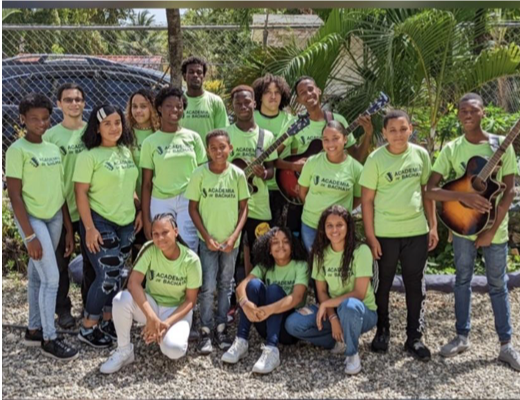 Tocar la fibra sensible de los estudiantes dominicanos en una ONG dominicana