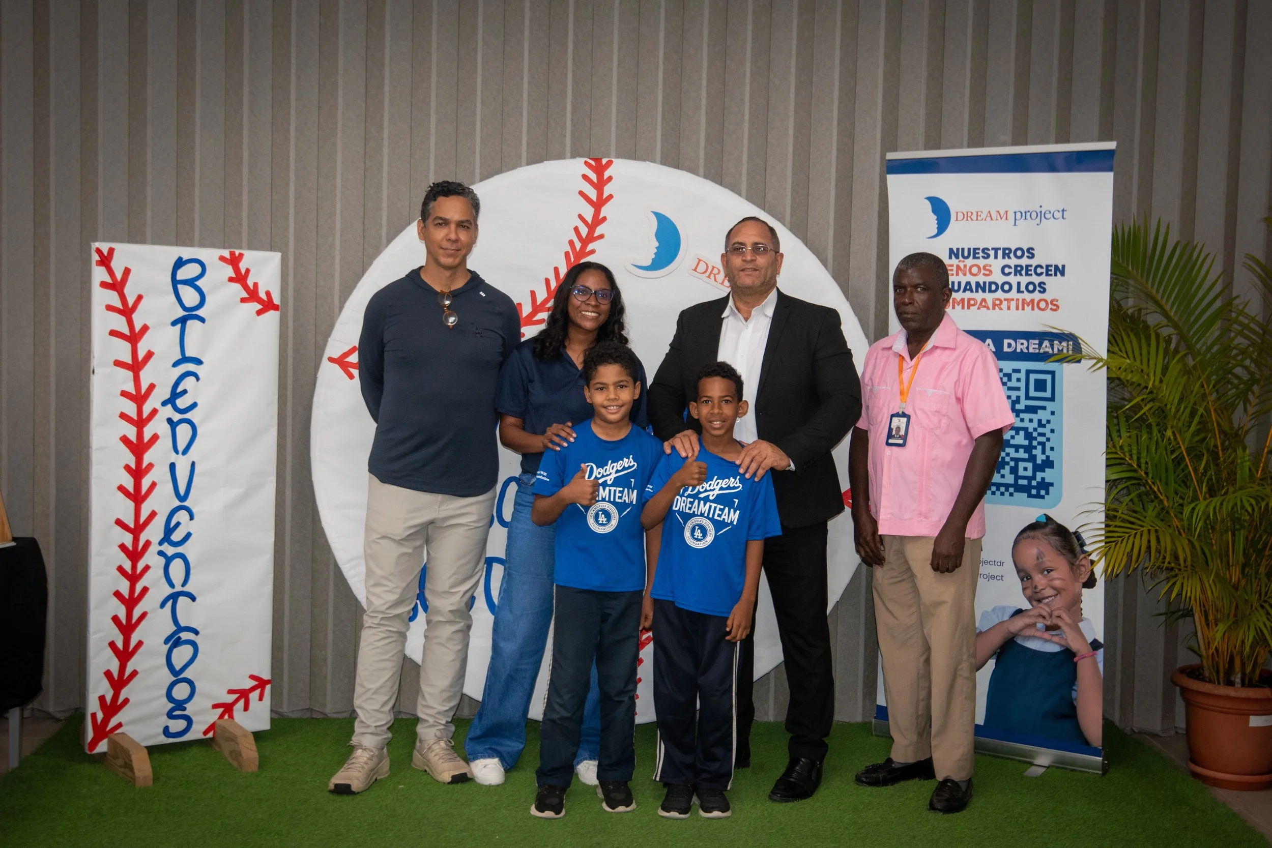 Siete años de alianza: Dodgers y DREAM Project siguen fortaleciendo el aprendizaje y la confianza de la niñez en San Antonio de Guerra&nbsp;