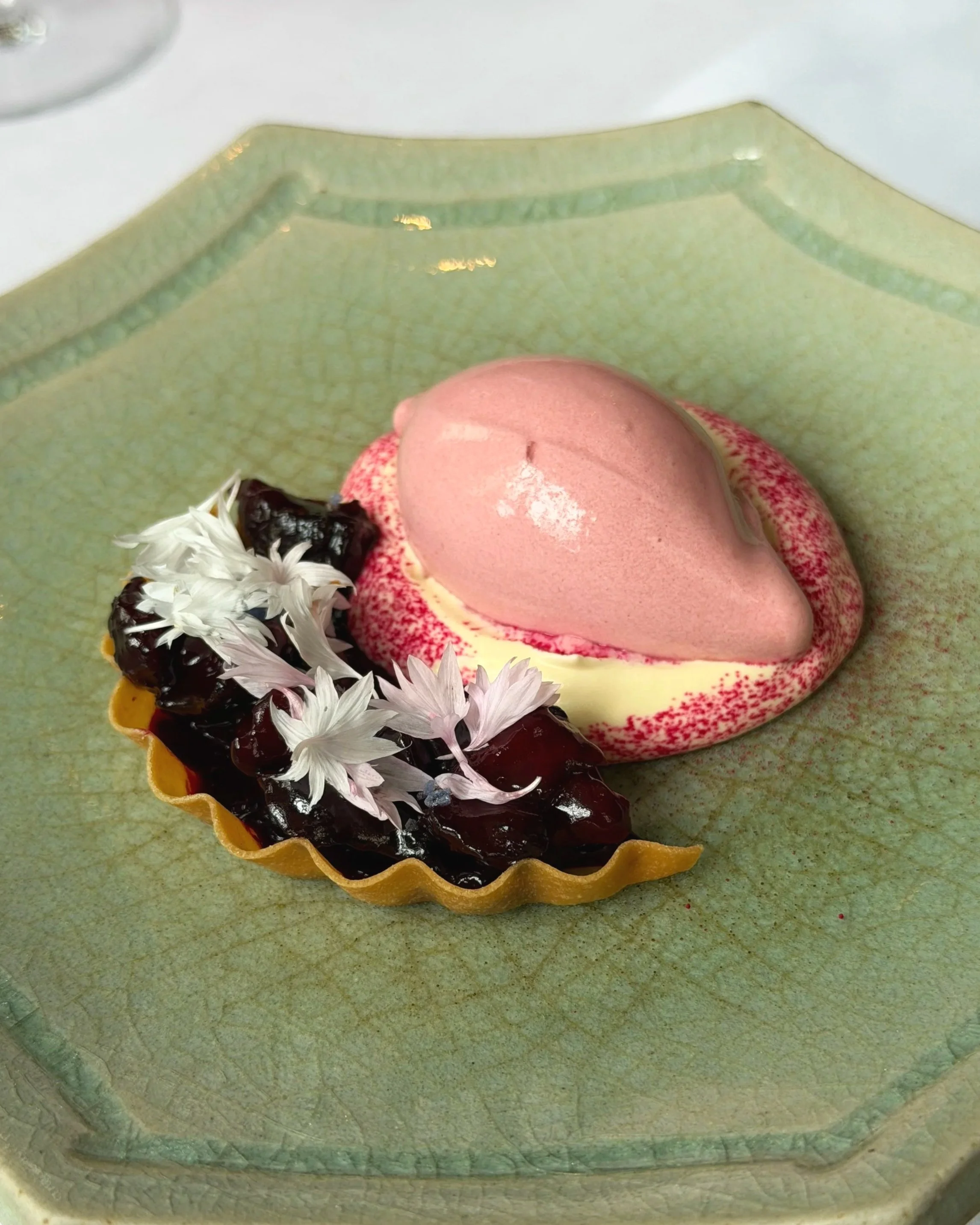 Zén Singapore dessert - beetroot, blackcurrant and violet tart