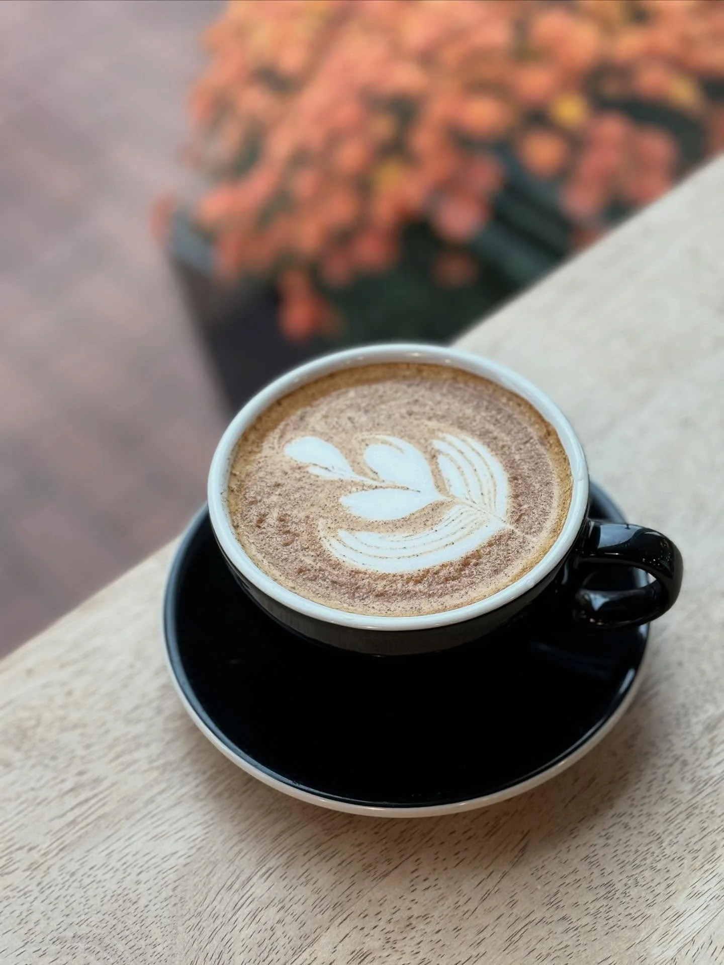 It might feel like summer this weekend, but we promise our Maple Cinnamon Latte will give you all the October vibes you&rsquo;re looking for! 🎃🍁