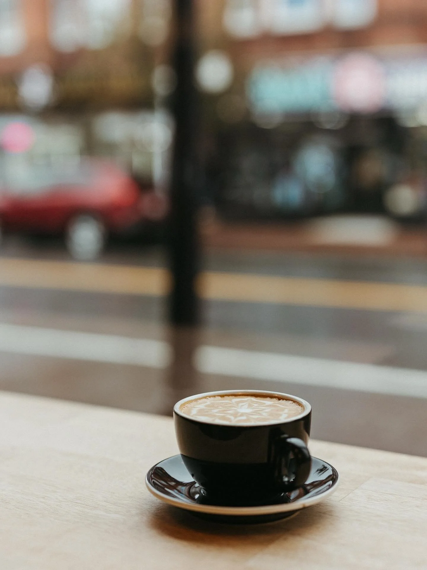 Sweater weather and mornings starting like this! 
Here’s to soaking up all of autumn! ☕️