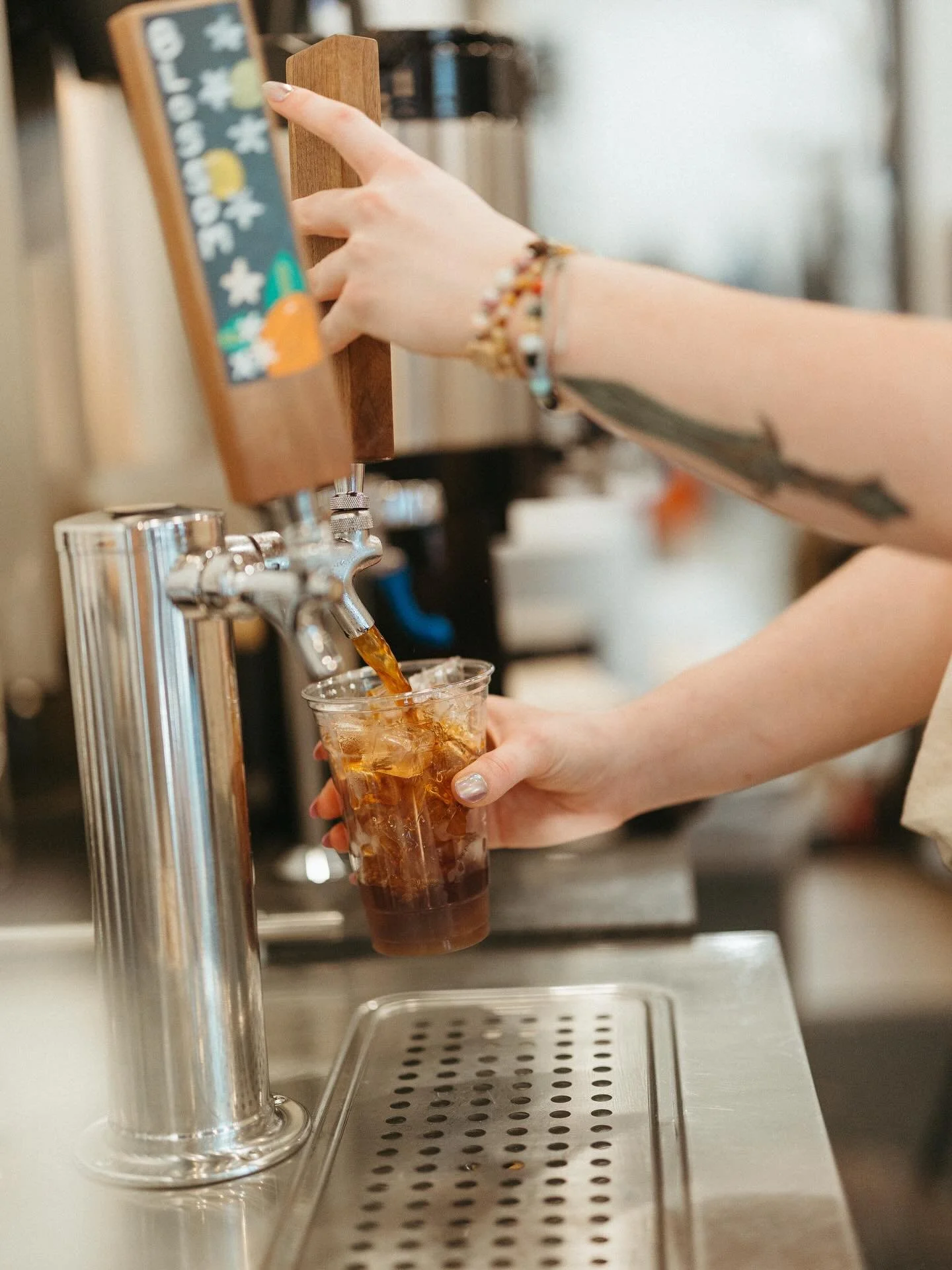 We&rsquo;re here for all the sunshine and iced coffee. ☀️🕶️