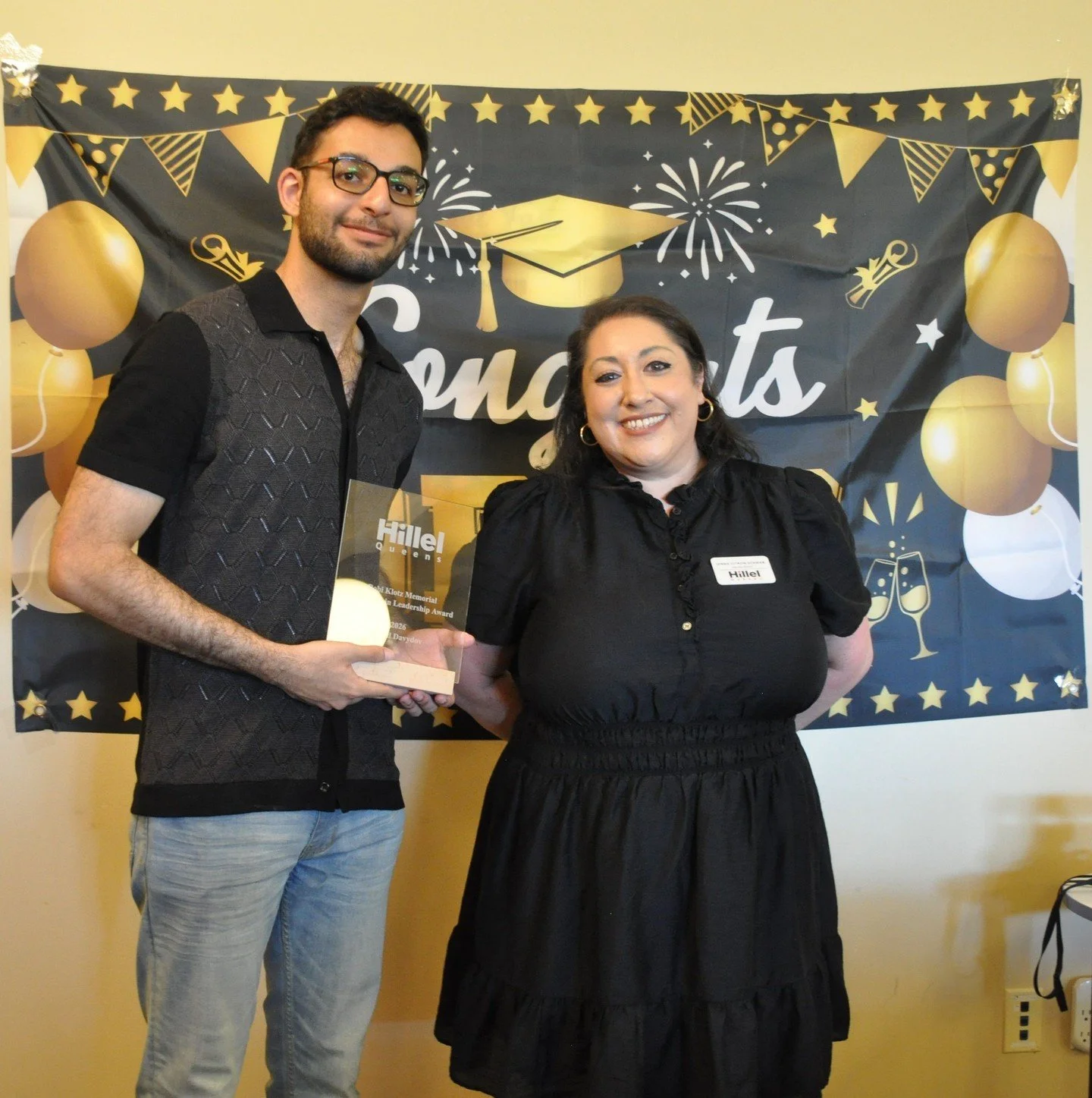 Photo recap from our Hillel &amp; Goodbye Lunch 🤩🎓 We loved celebrating our graduating seniors and student leaders and honoring all they&rsquo;ve contributed to our community this year.⁠
⁠
#queenshillel #hillel #studentlife #jewishlife #collegelife