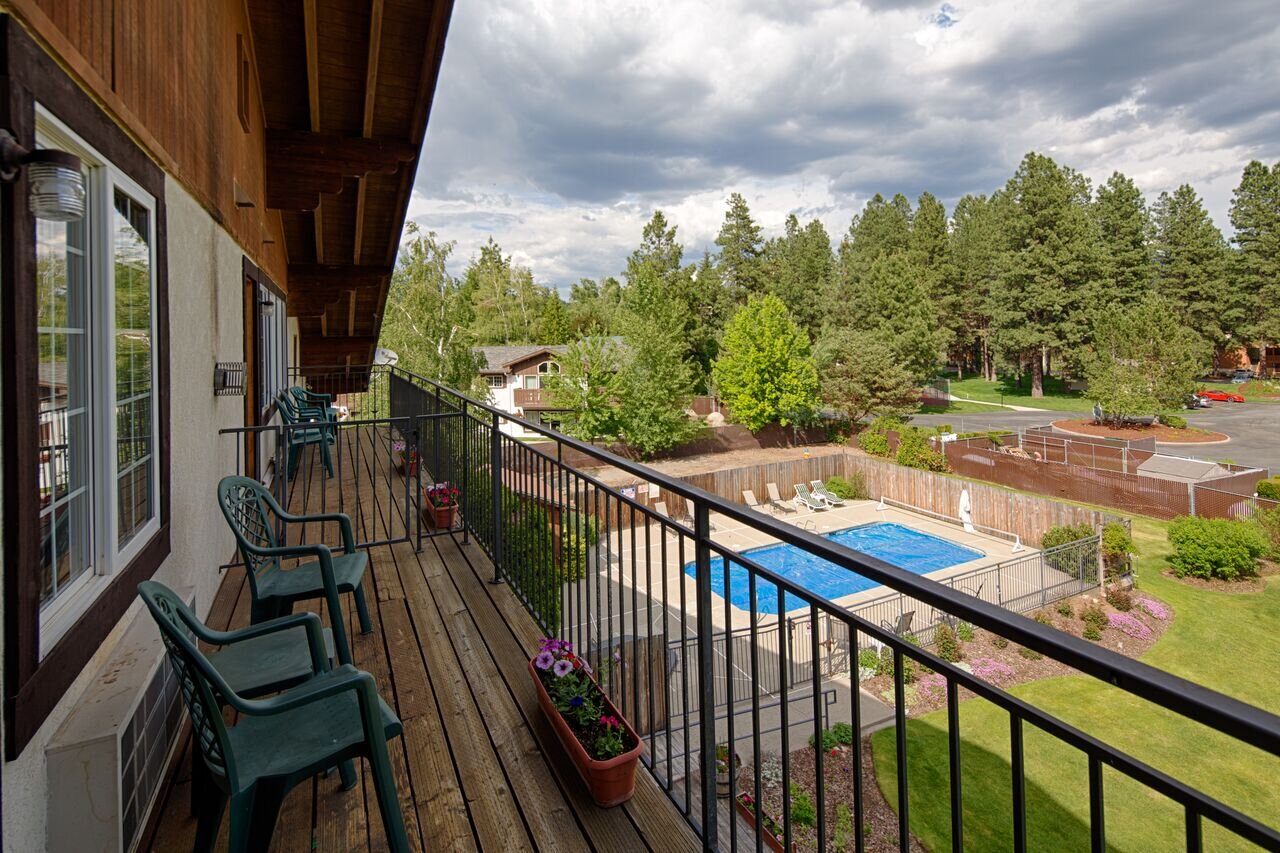 Contact — Blue Elk Inn