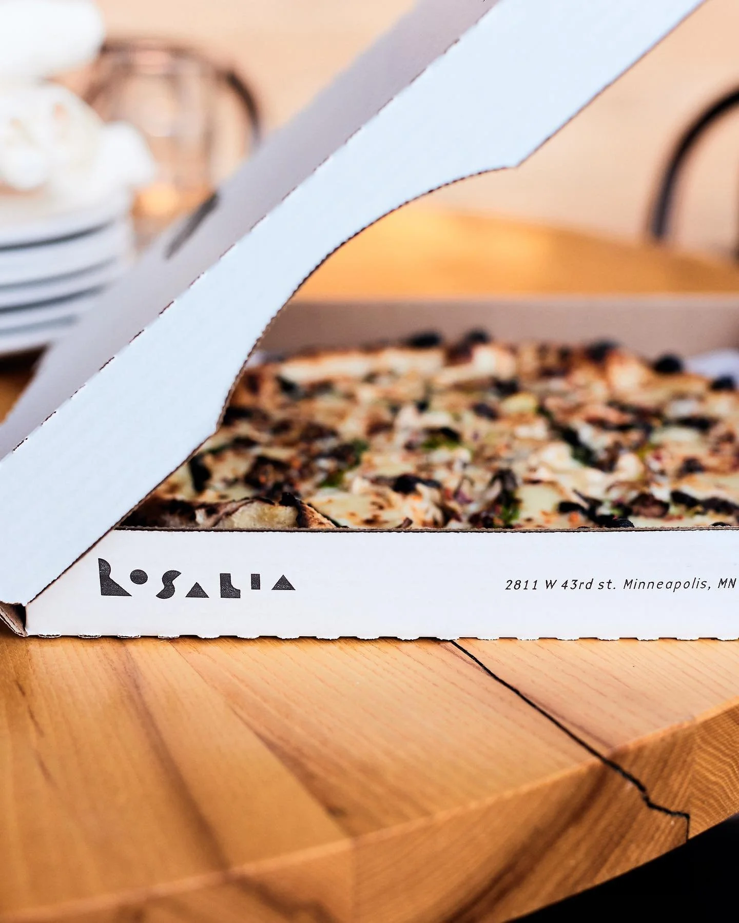 Rosalia Pizza Linden Hills