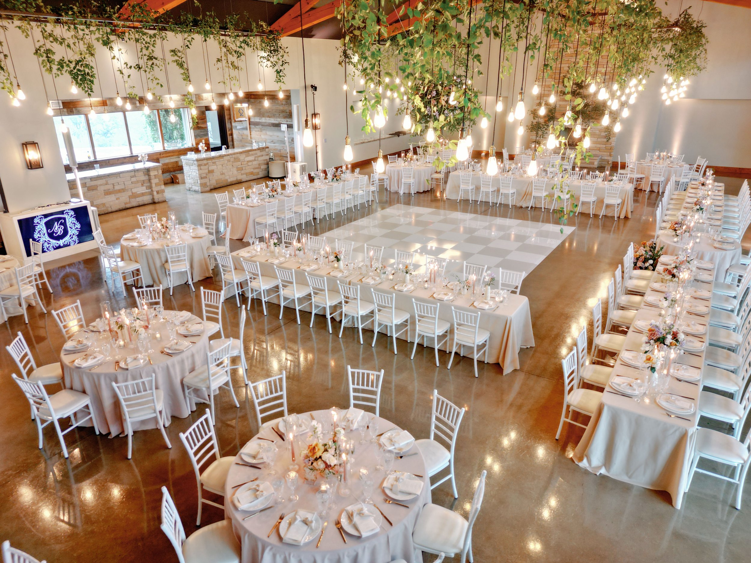 p14 lower left_112_Natasha + Brent_Paige Vaughn Photo.JPG