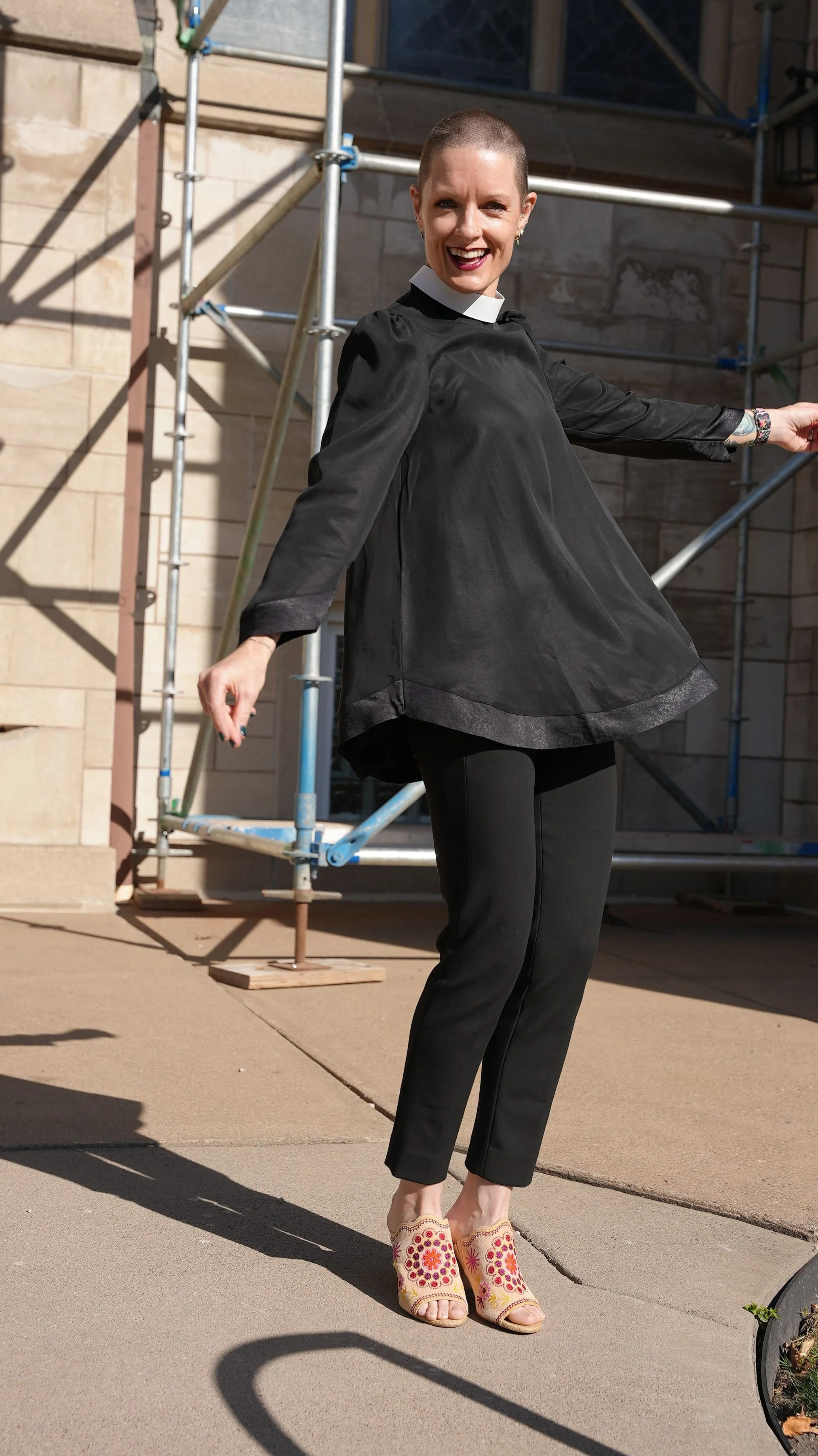 Neckband Collar Clergy Tunic in Black — humble hearts clergy apparel