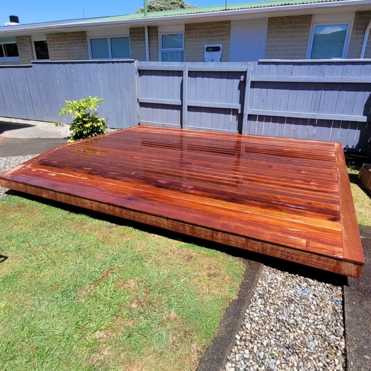 We are getting through the decks this time of the year! We will build you a magic spot for your outdoor party's ✨️ 

#nelsontasman #decks4u #freequotes #decksbydesign #smallbusiness #smallbusinessnelson #spax #kwila #hardwood