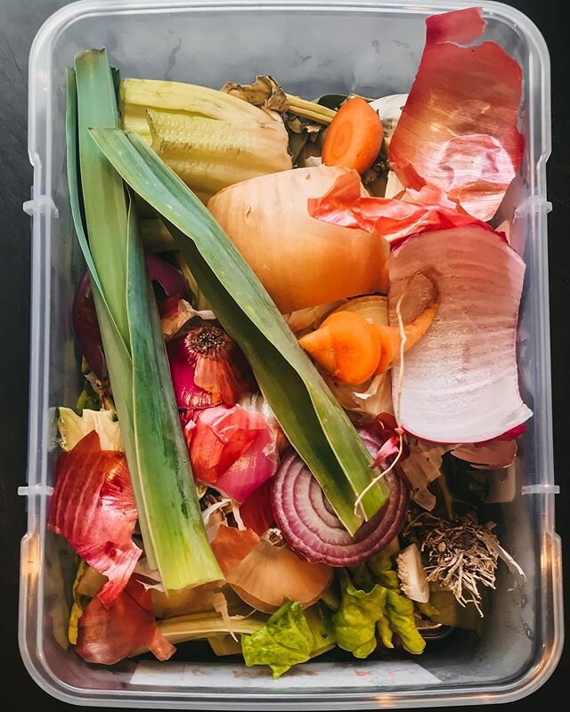 Stock Box - a handy kitchen hack to reduce #foodwaste is to keep a container in your freezer full of odds and ends of your veges. 🥬🧄🧅🥔🍠🌶🌽🥦🥕 Once it&rsquo;s full put it in pot and make your own stock - swipe right to hear the satisfying bubbl