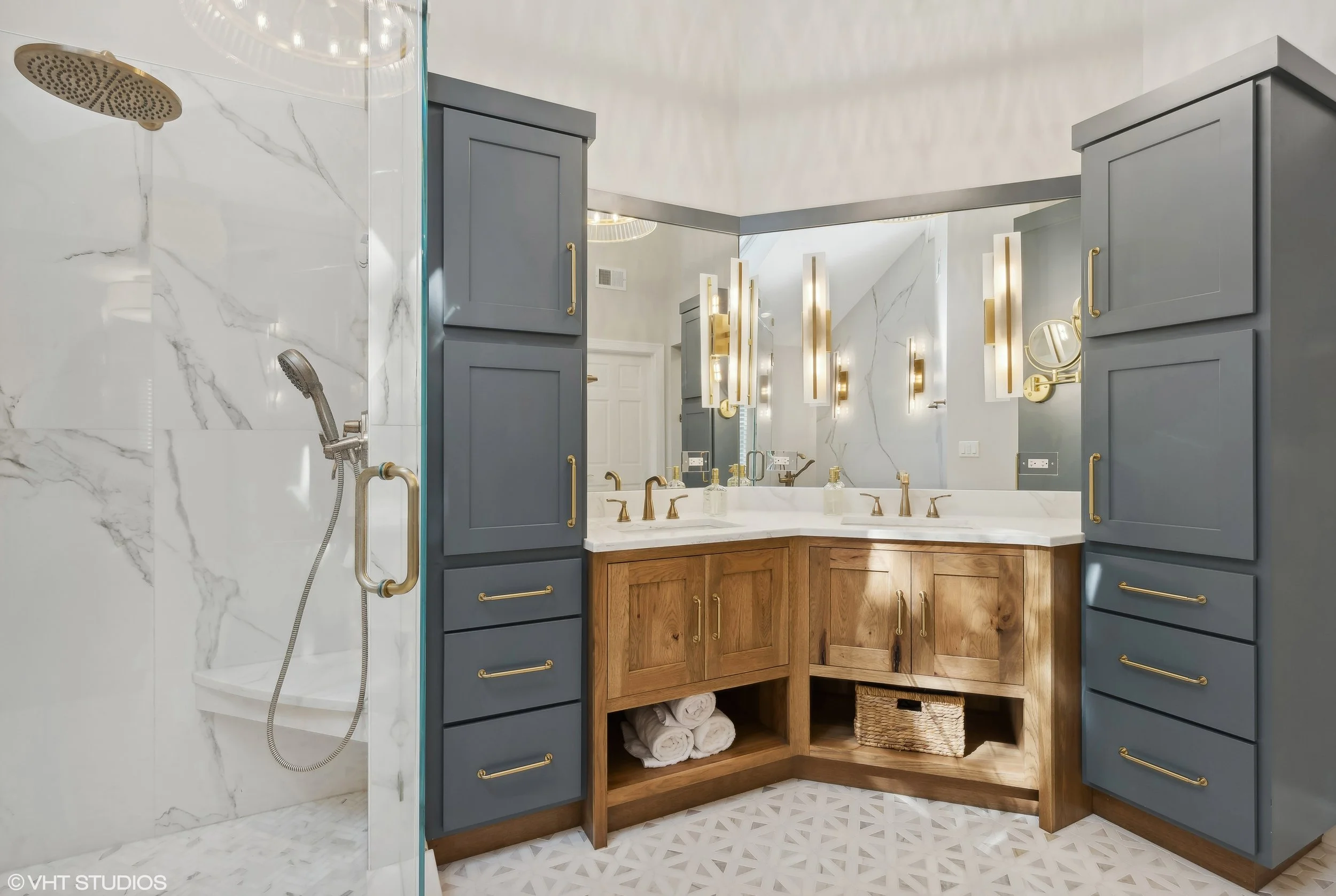 03_839InterlakenLane_178001_PrimaryBedroom_HiRes.jpg