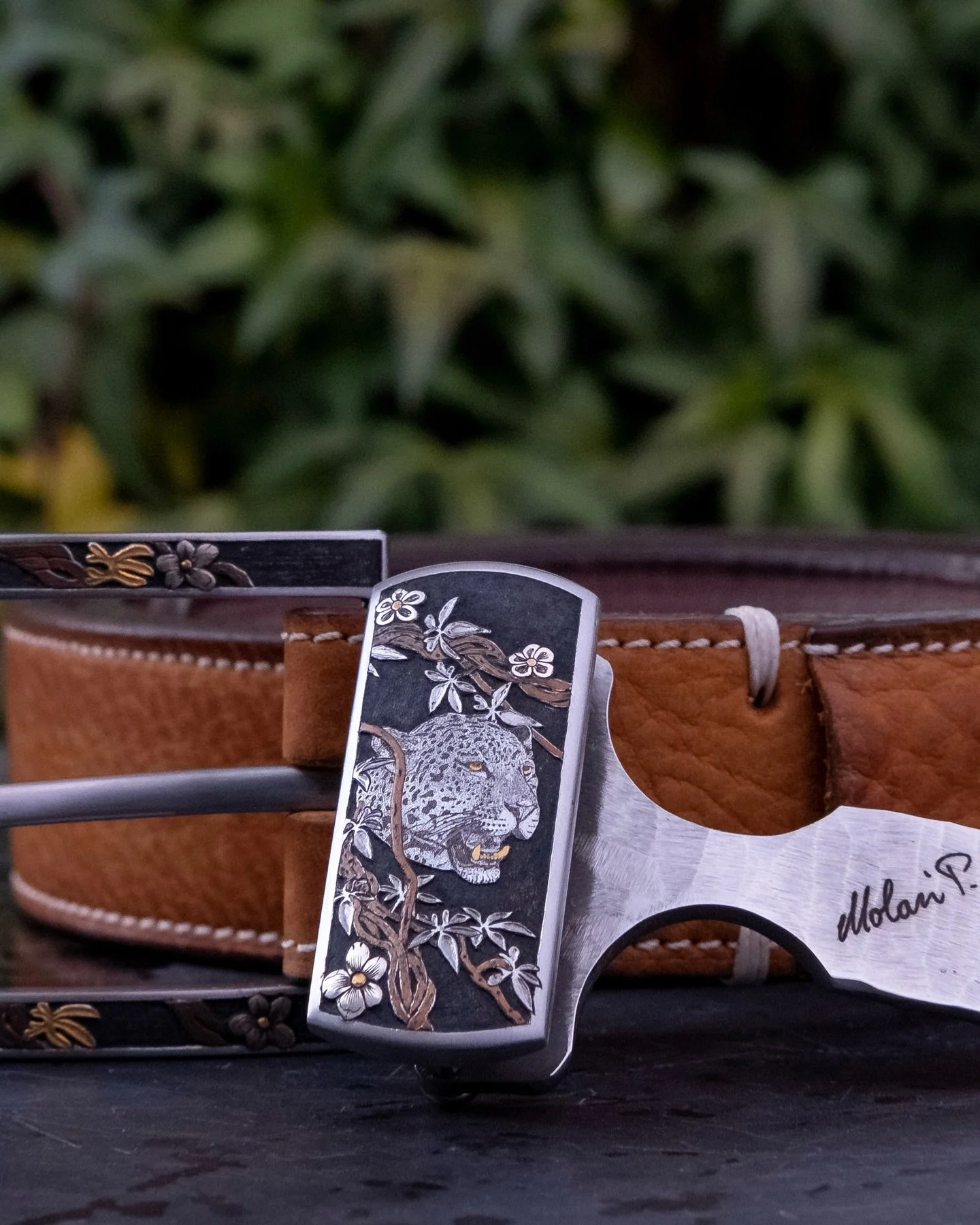 Punto Bulino 
//
A specialized hand engraving technique, punto bulino calls for engraving a cloud of stipples in the surface of a metal. The varying densities of the resulting cloud creates the optical effect of shading and depth resulting in a final