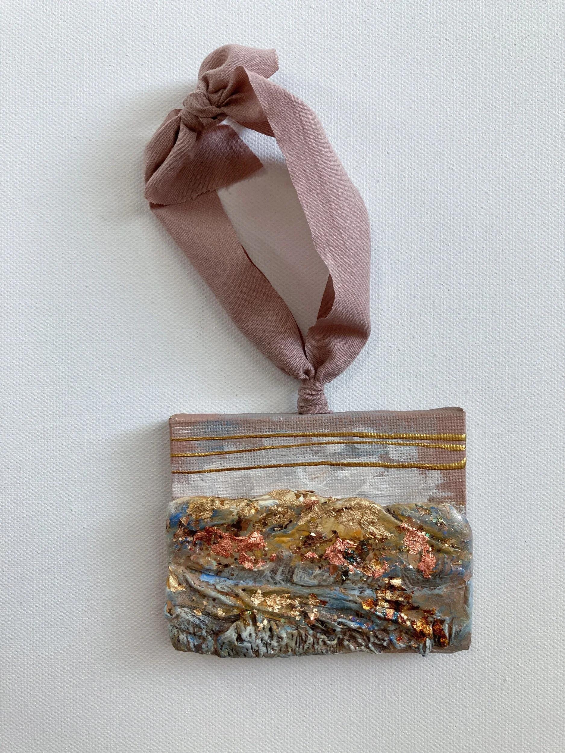 0449CEA5-6912-47C8-952B-8157E314C45C